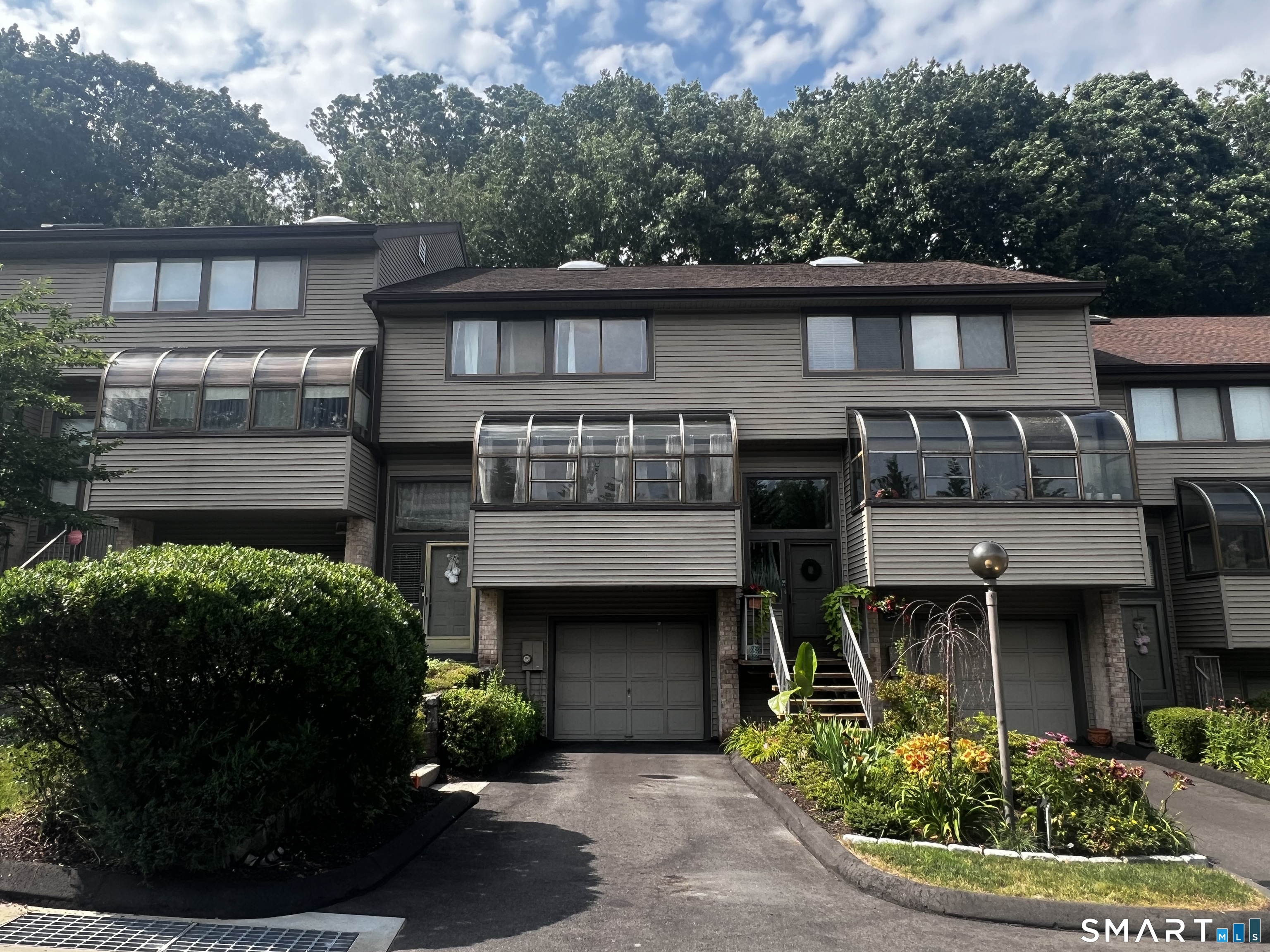 2539 Bedford Street, Stamford