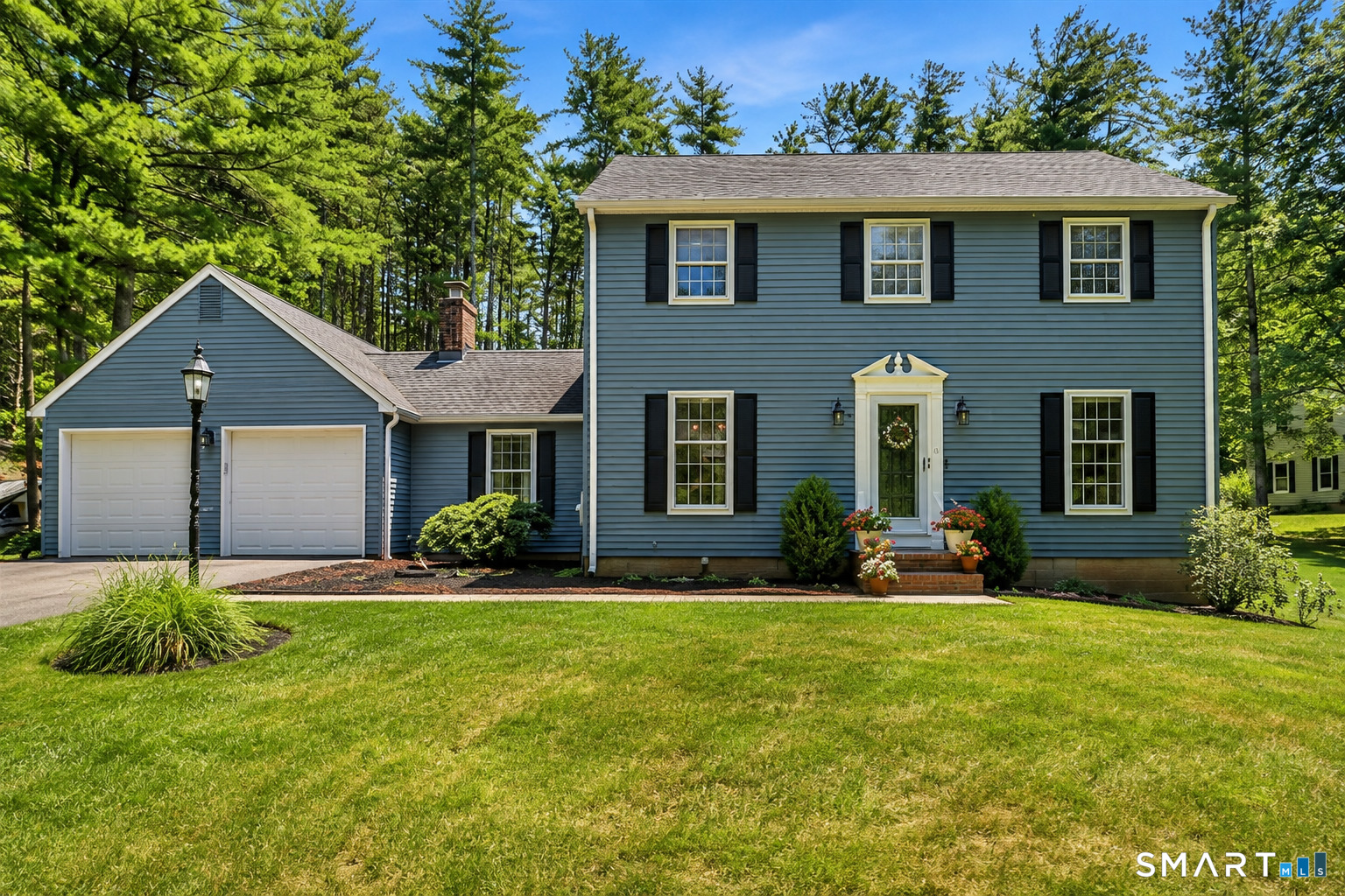 Homes for sale in East Granby, CT | 11 Lexington Dr, East Granby, CT 06026 | MLS# 24188141