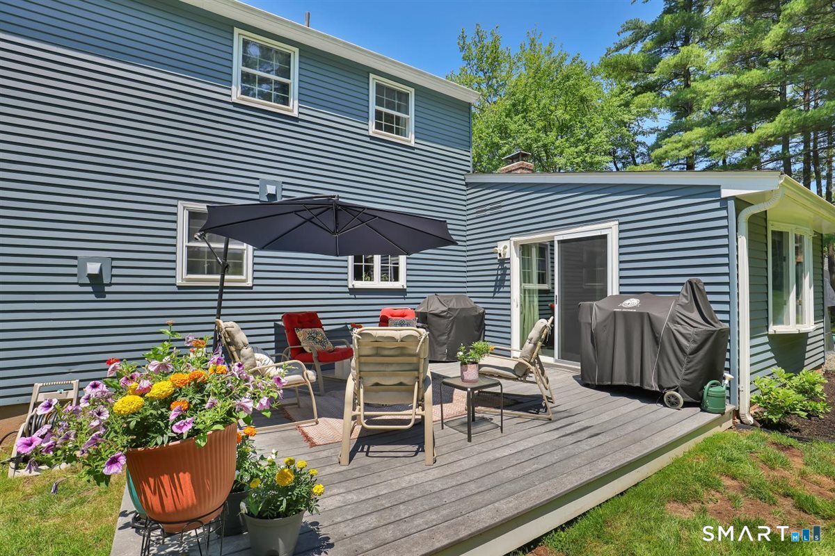 Homes for sale in East Granby, CT | 11 Lexington Dr, East Granby, CT 06026 | MLS# 24188141