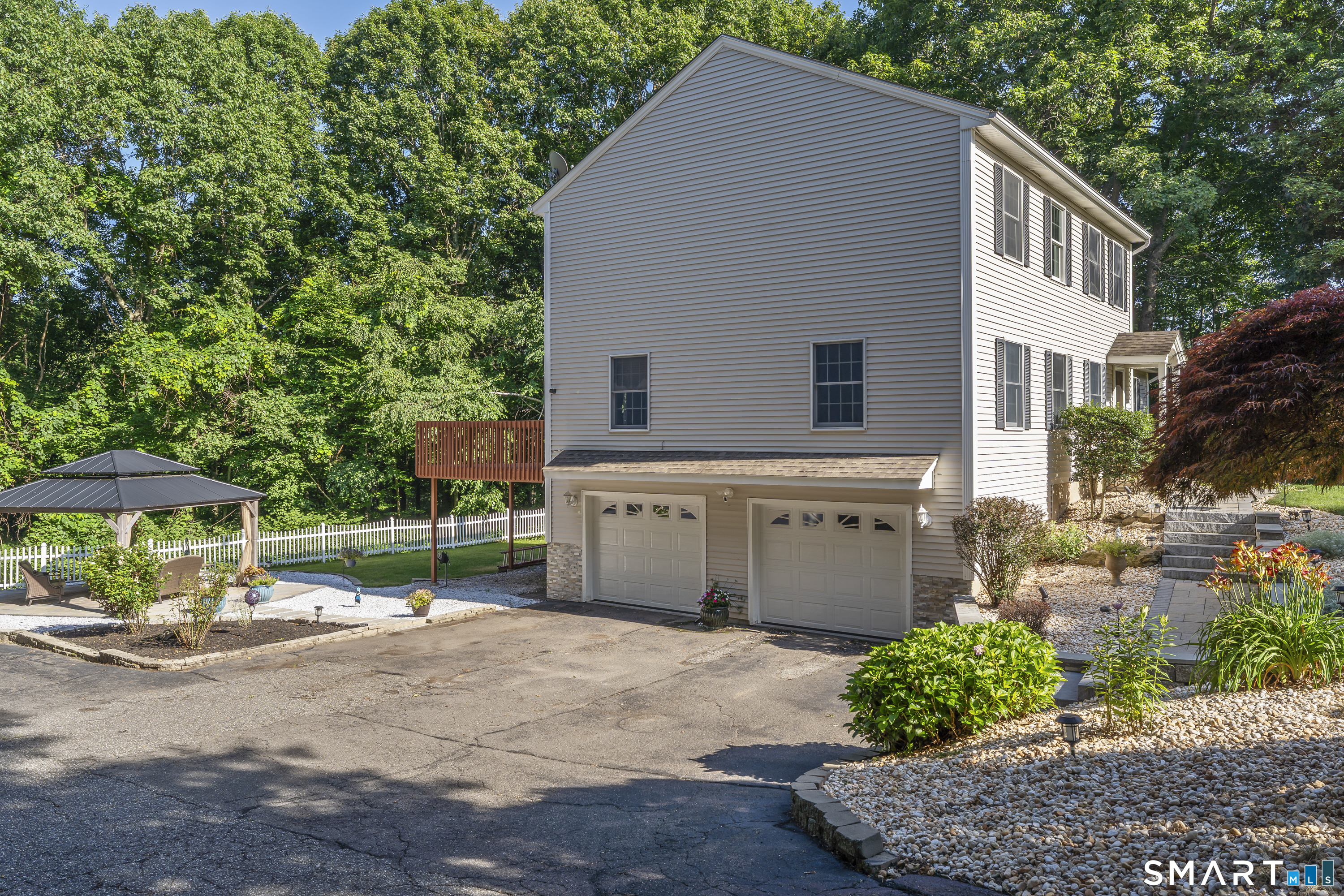 Homes for sale in Wolcott, CT | 2 Heidi Ct, Wolcott, CT 06716 | MLS# 24189048
