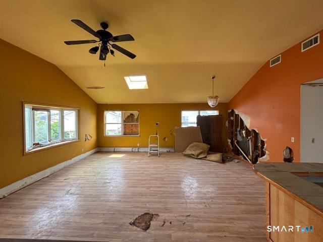 13 Merril Place photo 2