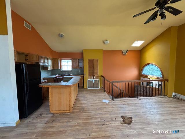 13 Merril Place photo 9