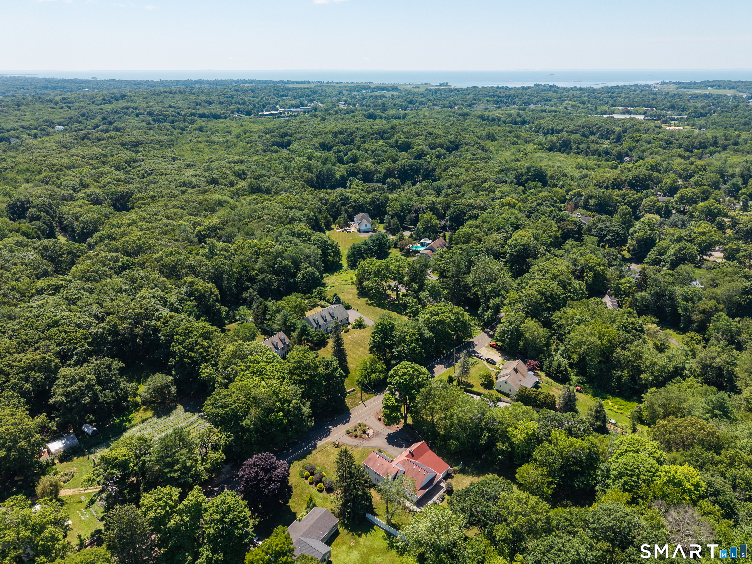 110 Nut Plains Road photo 2