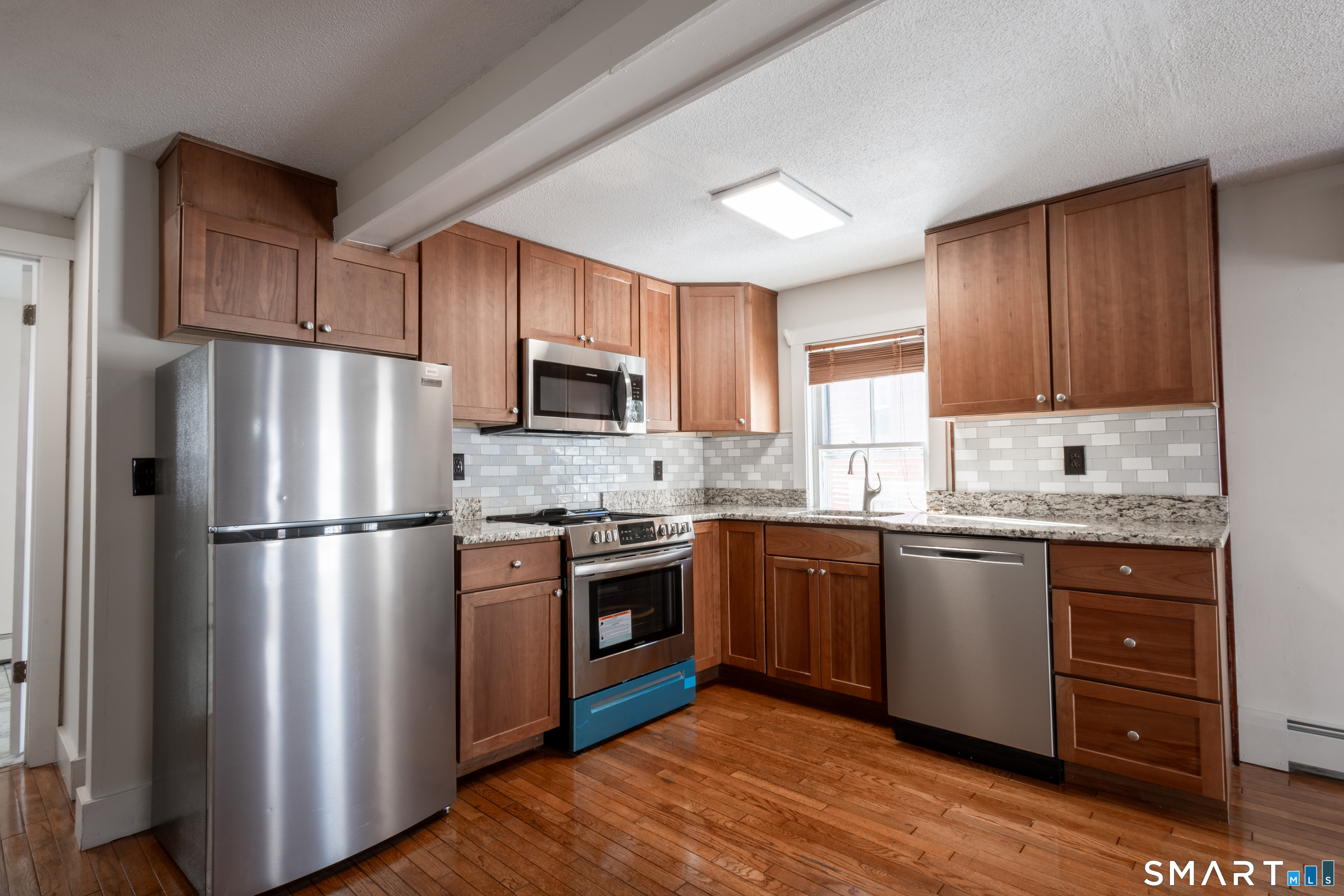 Homes for sale in New London, CT | 89 Hempstead St, New London, CT 06320 | MLS# 24165023