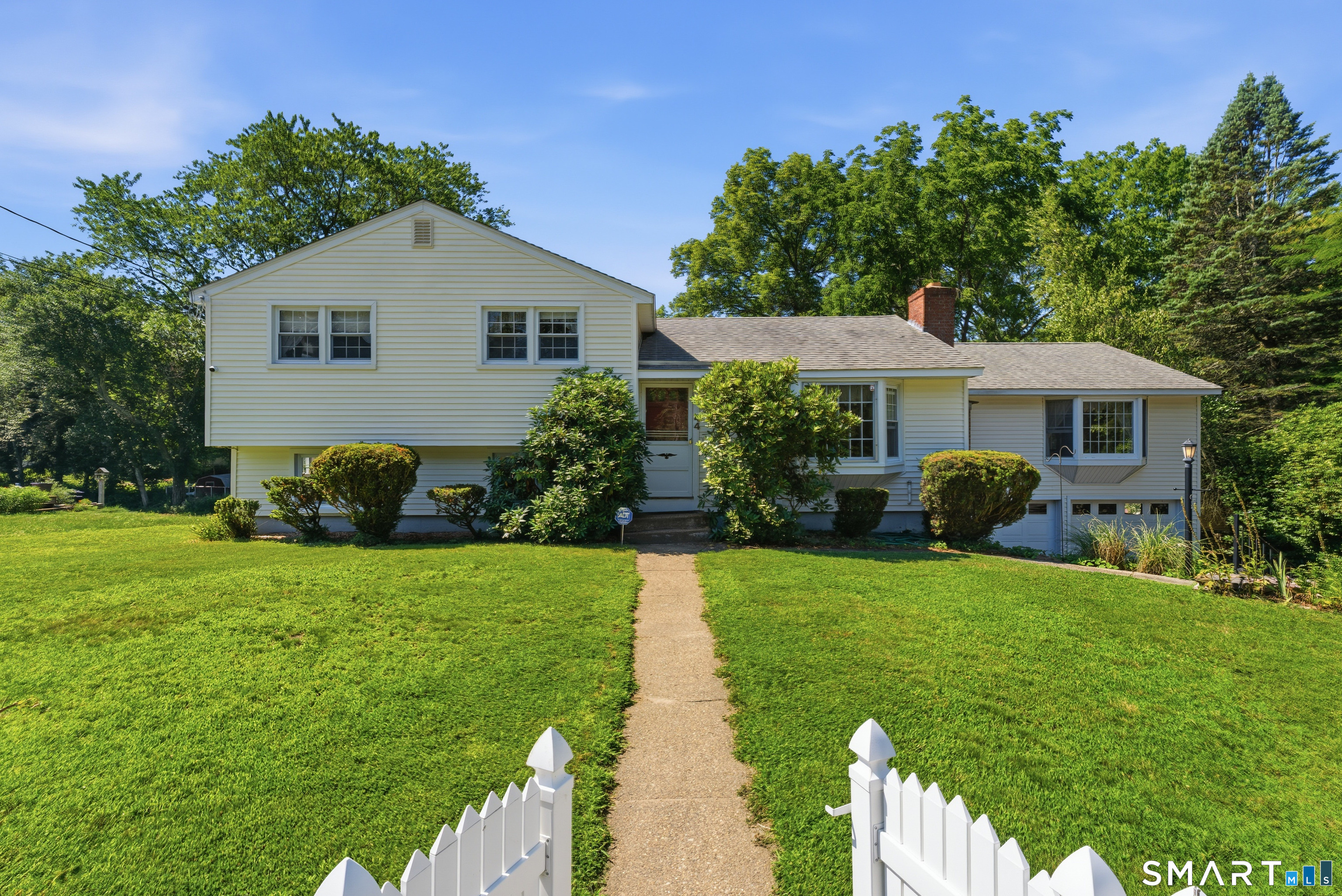 Photo 2 of 44 Occum Lane, Montville, CT