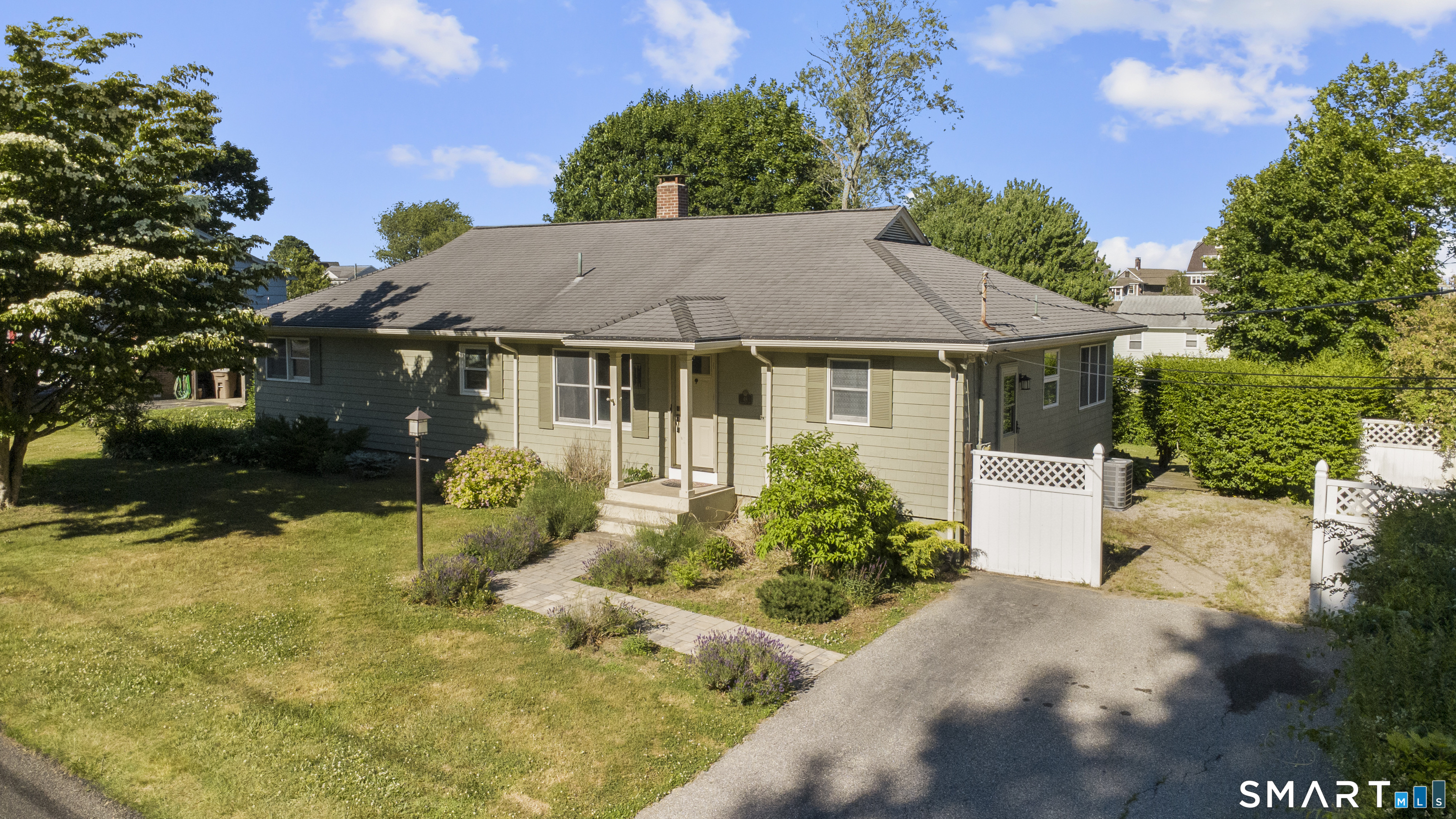 Homes for sale in East Lyme, CT | 48 Prospect Ave, East Lyme, CT 06357 | MLS# 24178515