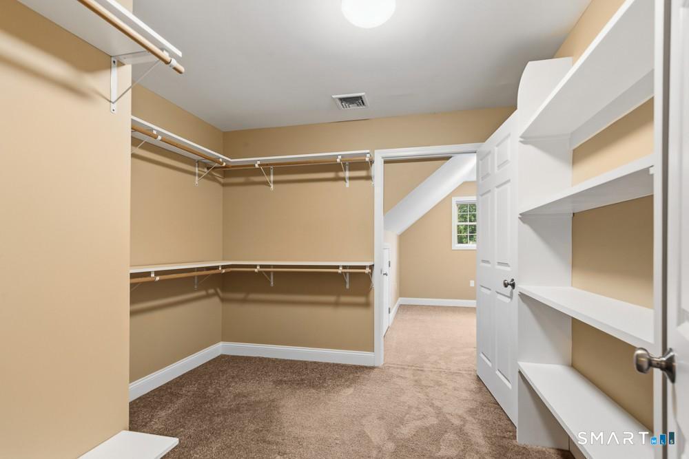 114 Steeplechase Drive photo 17