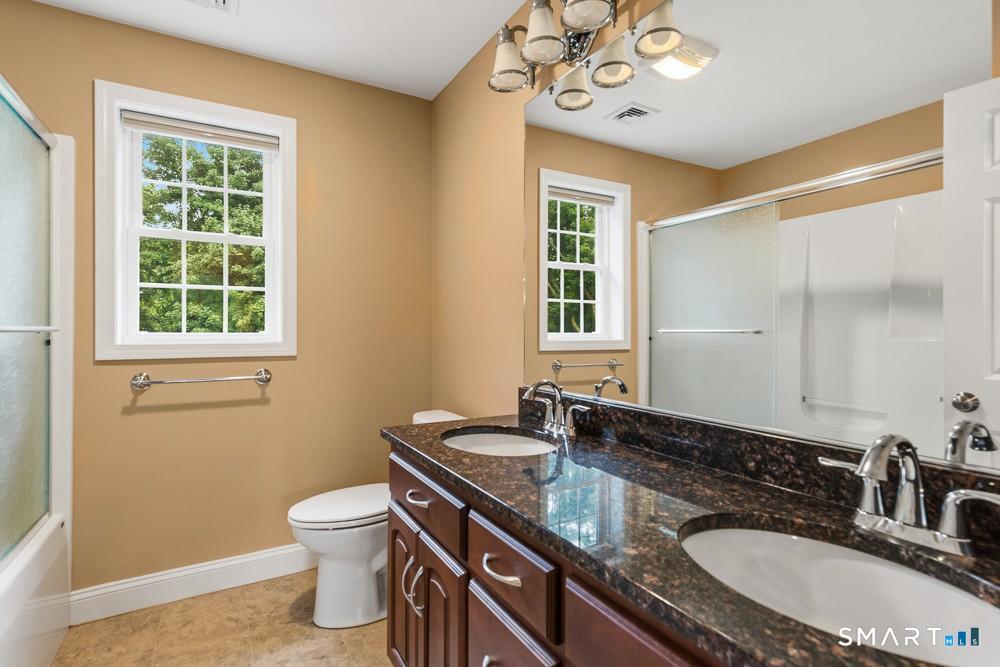 114 Steeplechase Drive photo 21