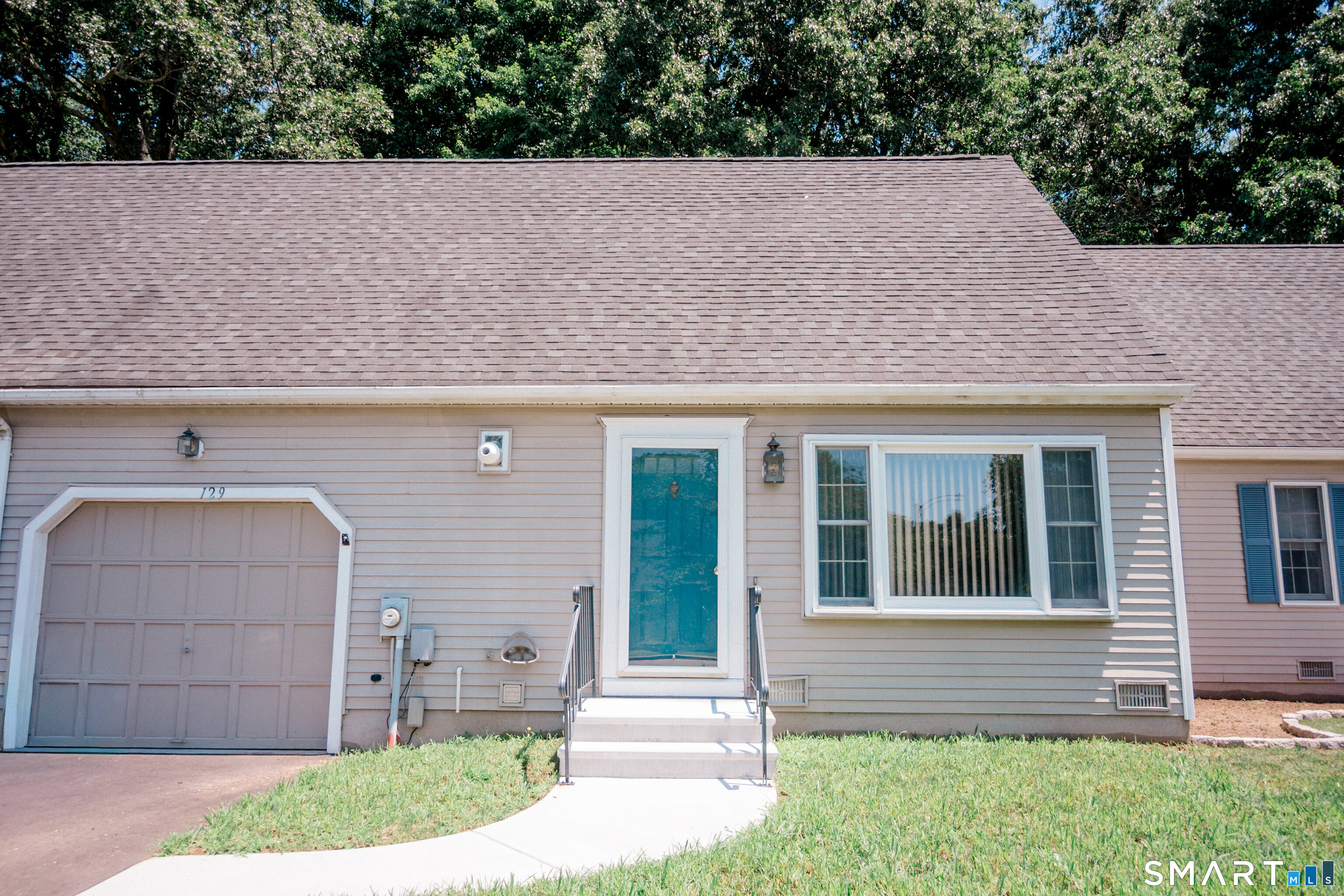 2nd image of 129 Deer Run Trl, Manchester, CT 06042 | MLS# 24189494