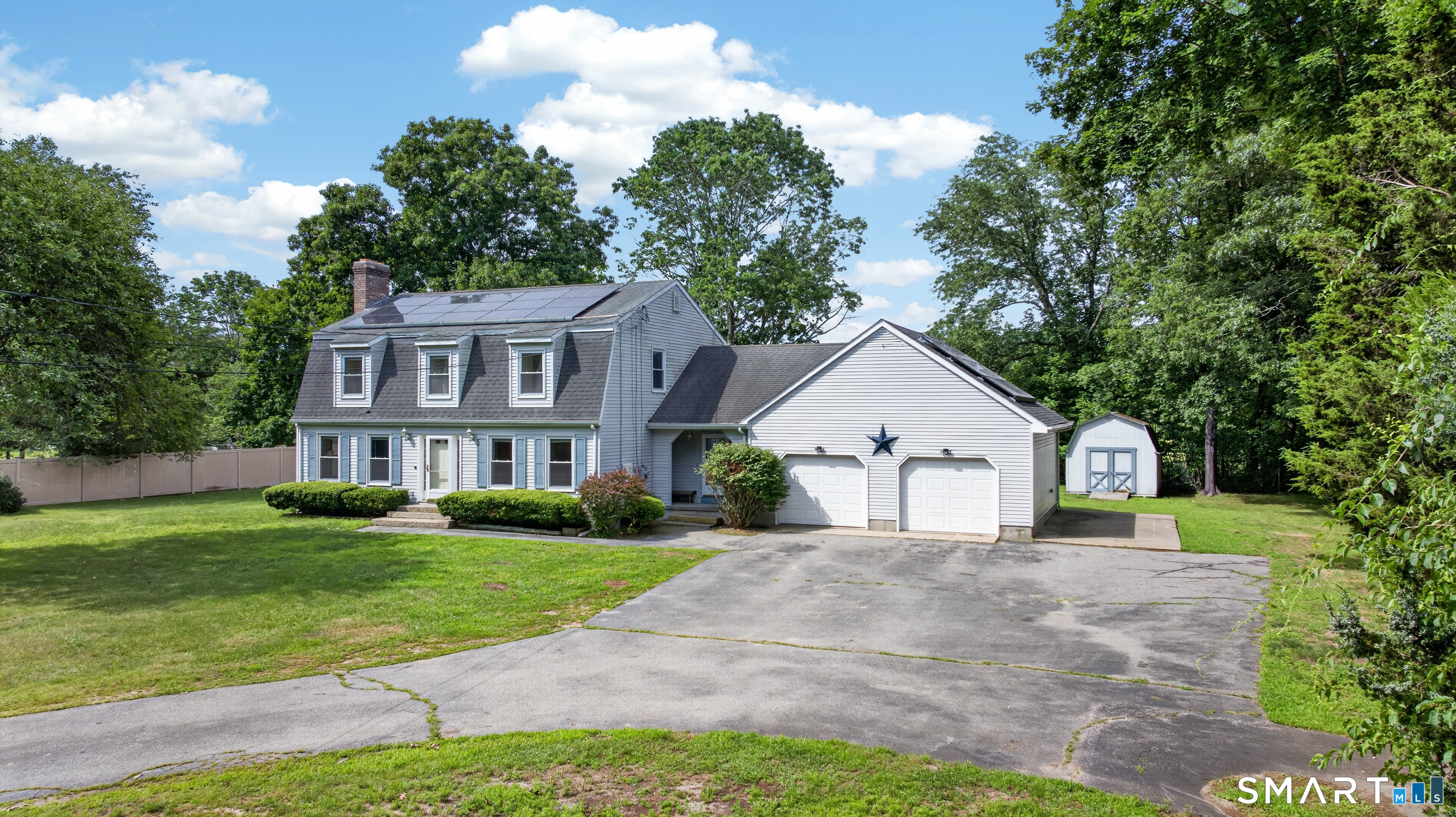 Homes for sale in Montville, CT | 7 Massapeag Point Rd, Montville, CT 06382 | MLS# 24190114