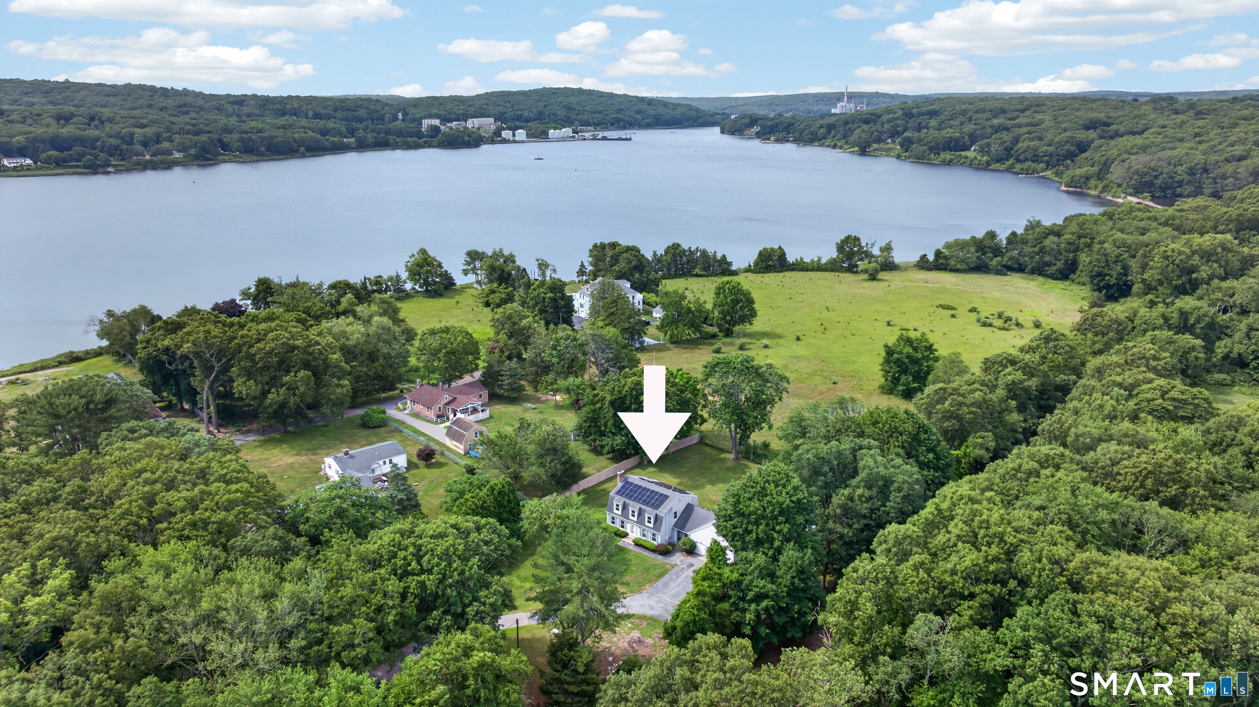 Homes for sale in Montville, CT | 7 Massapeag Point Rd, Montville, CT 06382 | MLS# 24190114