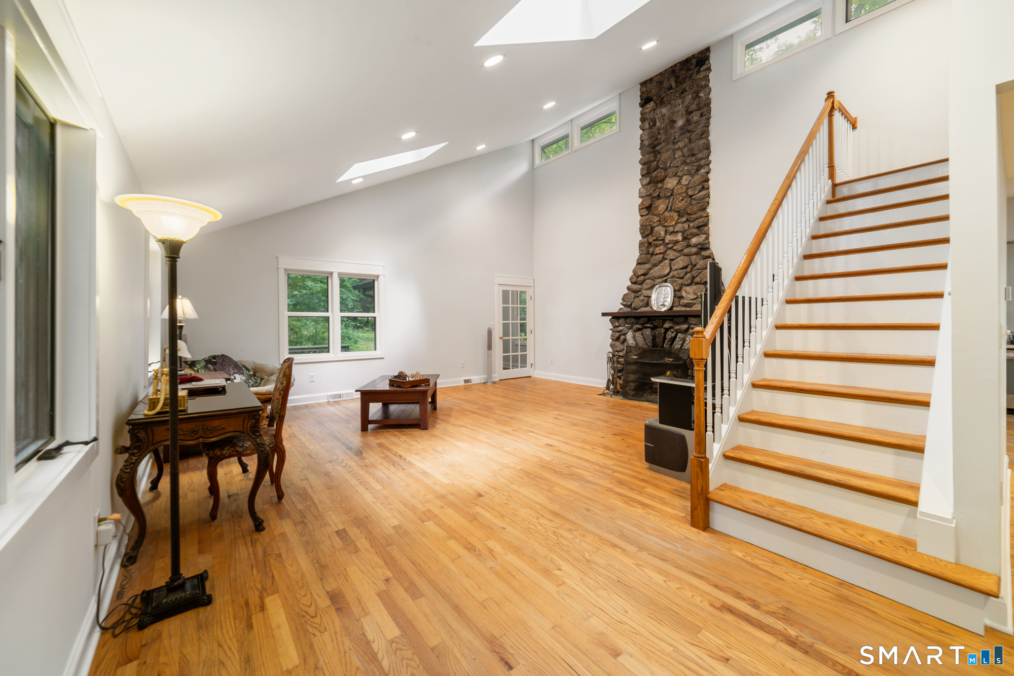 17 Bradley Lane photo 9