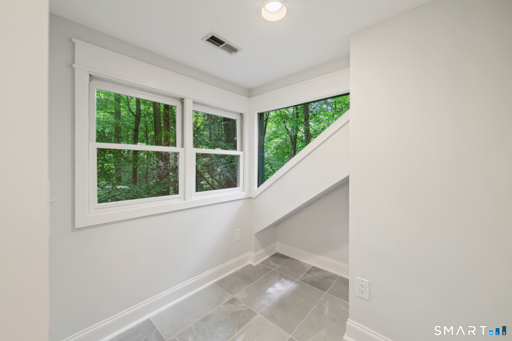 17 Bradley Lane photo 32