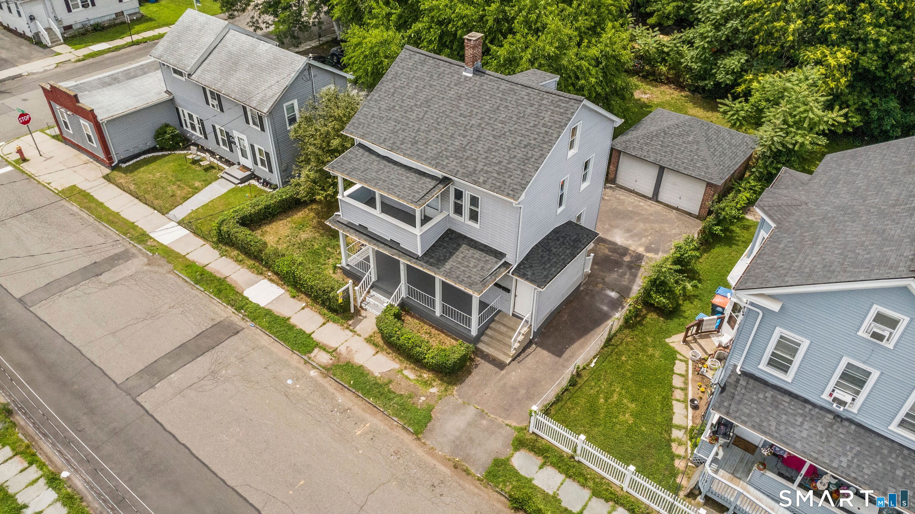 10 Hickory Street photo 27