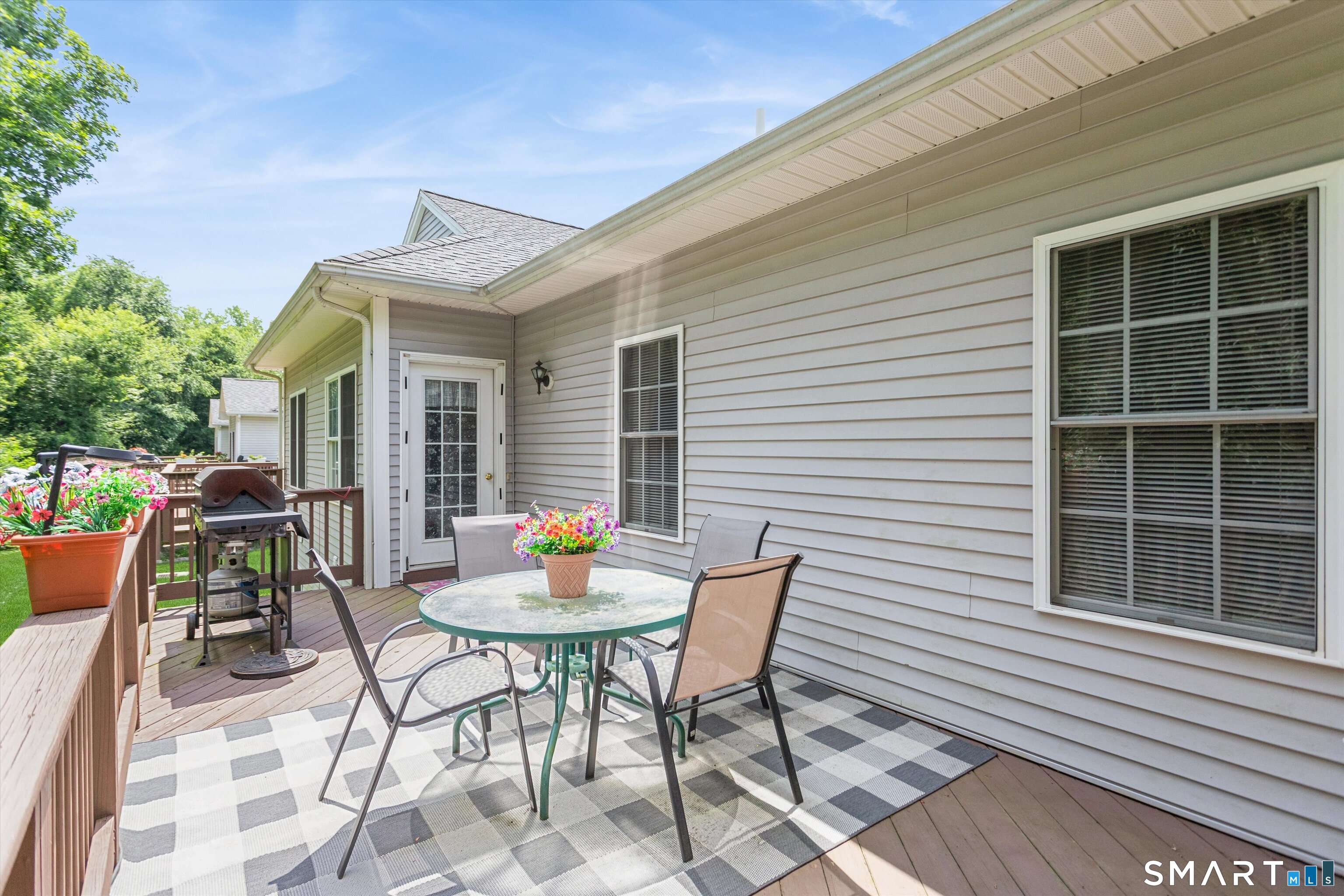 Homes for sale in Beacon Falls, CT | 111 Pondview Cir, Beacon Falls, CT 06403 | MLS# 24190407