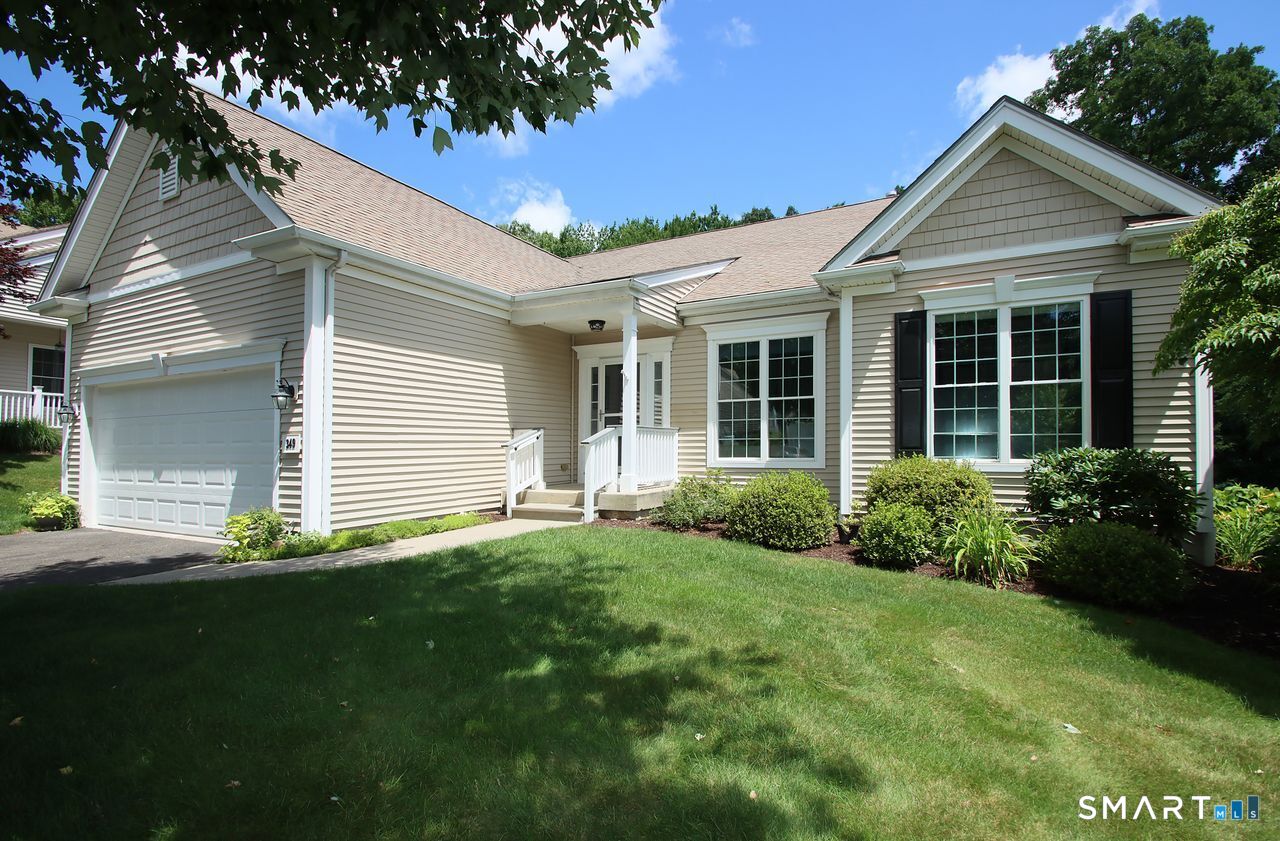 Homes for sale in Oxford, CT | 349 Niblick Ln #349, Oxford, CT 06478 | MLS# 24190265