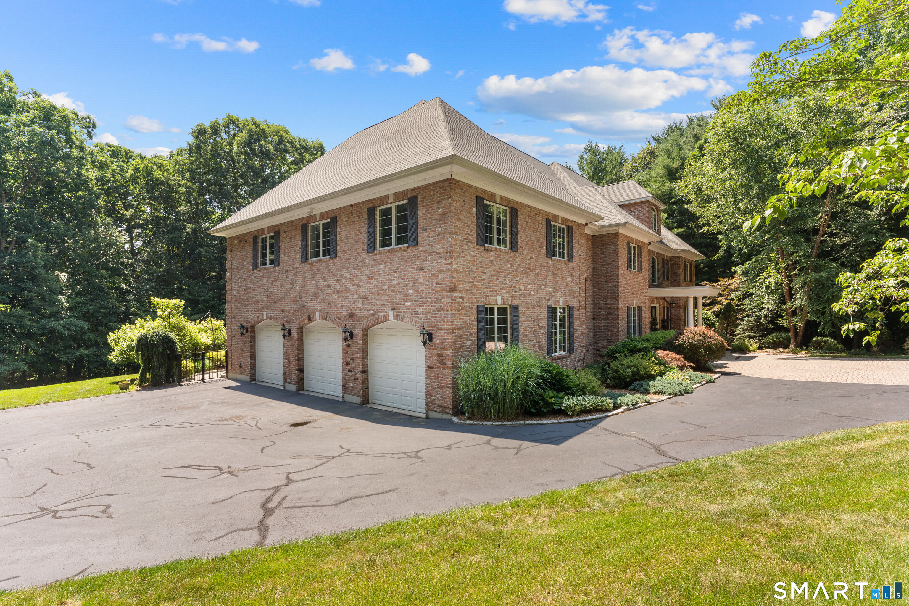 Homes for sale in Glastonbury, CT | 76 Sturgeon River Rd, Glastonbury, CT 06033 | MLS# 24175441