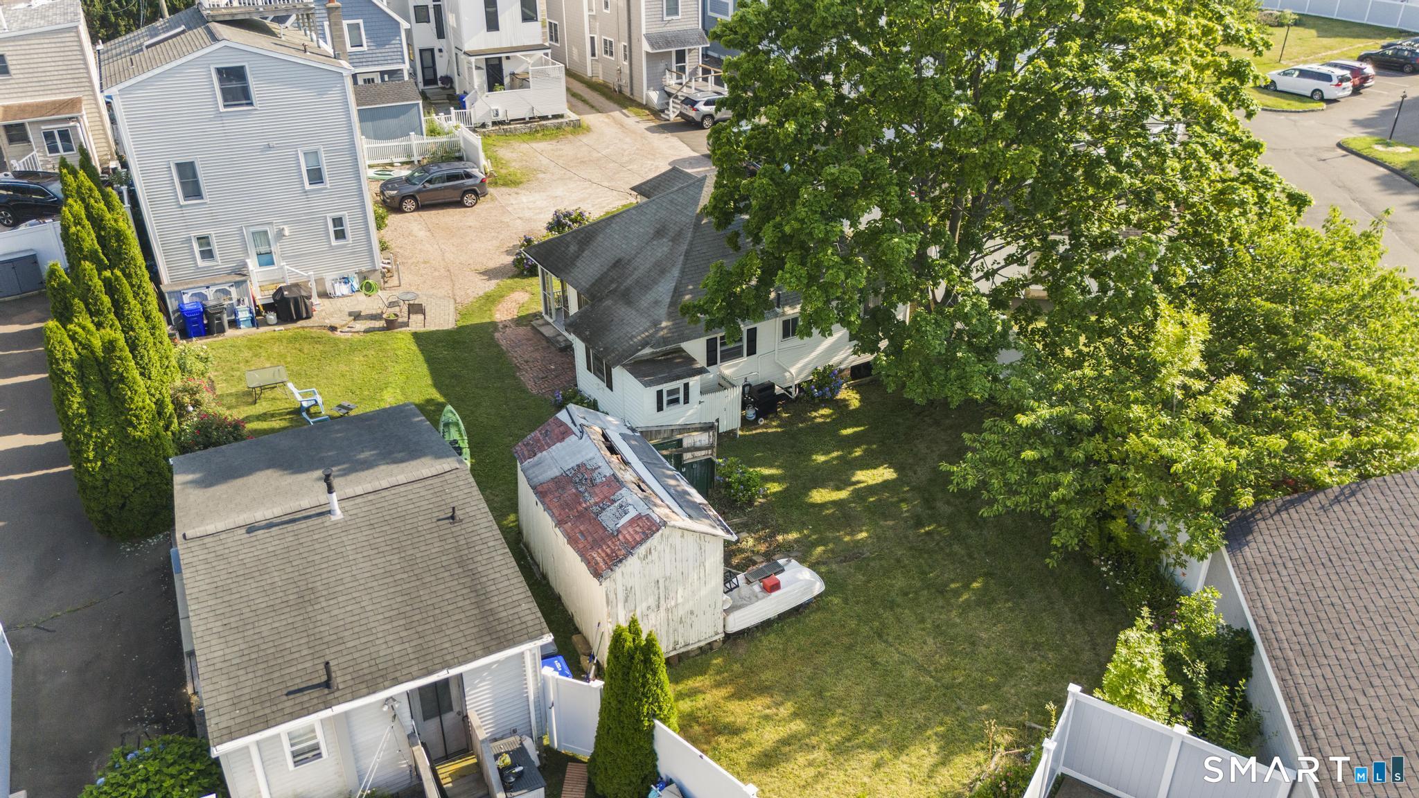 98-B Limewood Avenue photo 6