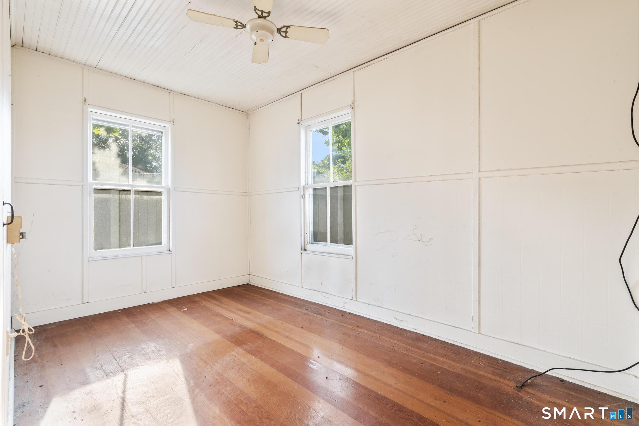 98-B Limewood Avenue photo 19