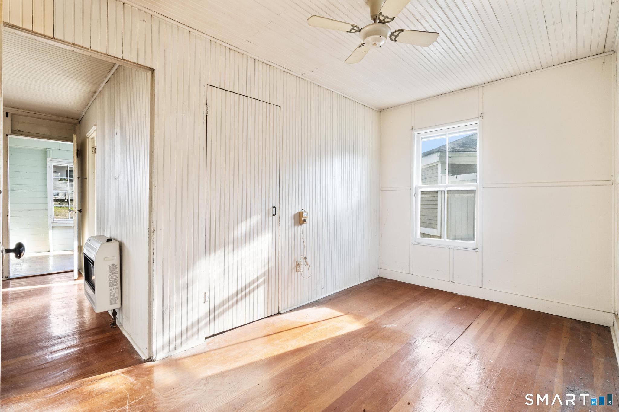 98-B Limewood Avenue photo 20