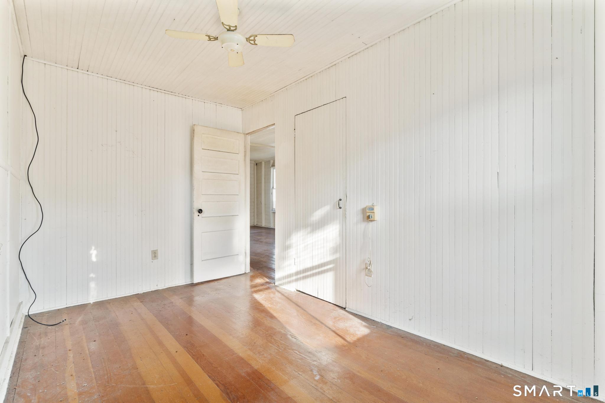 98-B Limewood Avenue photo 21