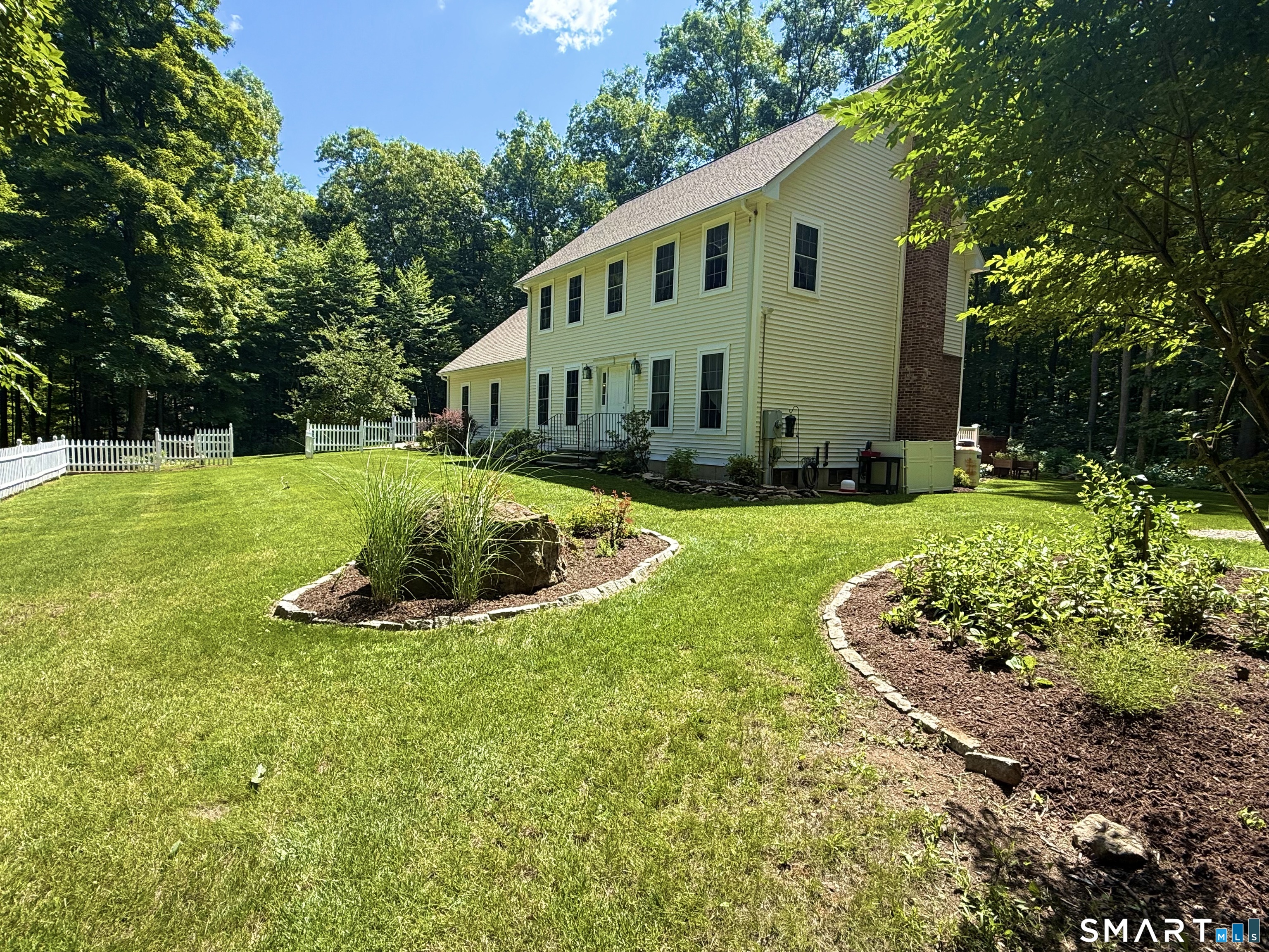 Homes for sale in Ashford, CT | 391 Squaw Hollow Rd, Ashford, CT 06278 | MLS# 24188226