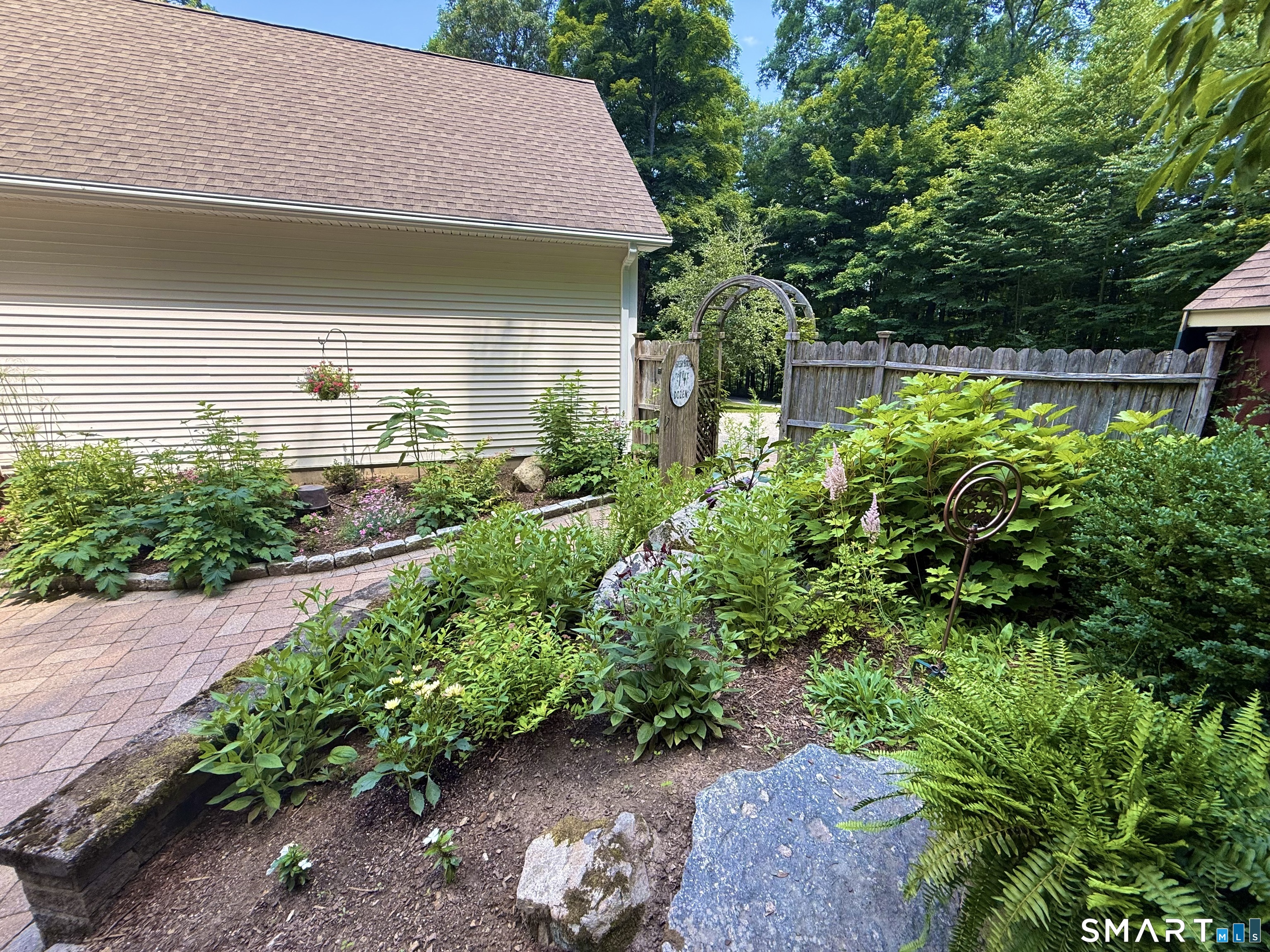 Homes for sale in Ashford, CT | 391 Squaw Hollow Rd, Ashford, CT 06278 | MLS# 24188226
