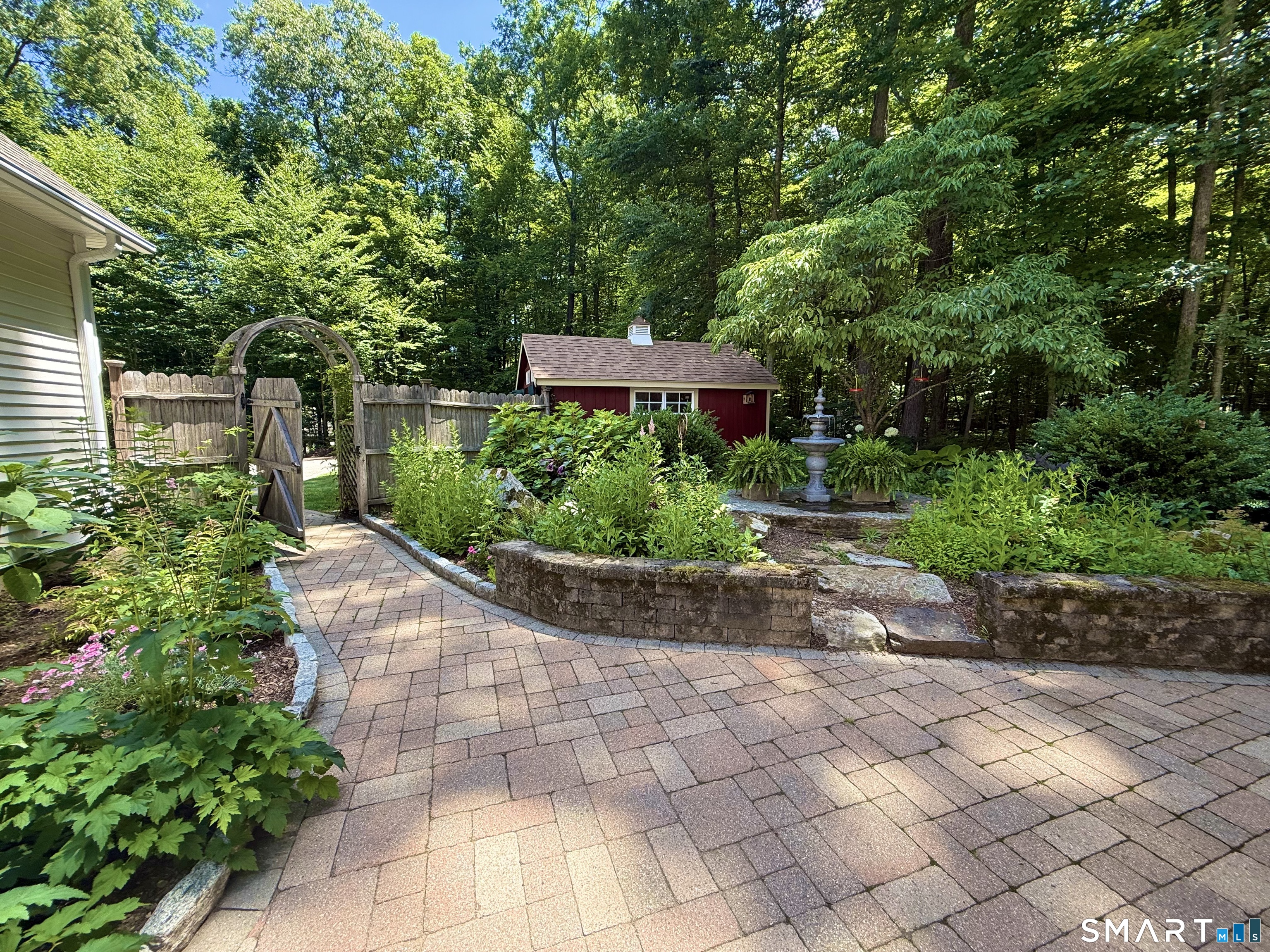 Homes for sale in Ashford, CT | 391 Squaw Hollow Rd, Ashford, CT 06278 | MLS# 24188226