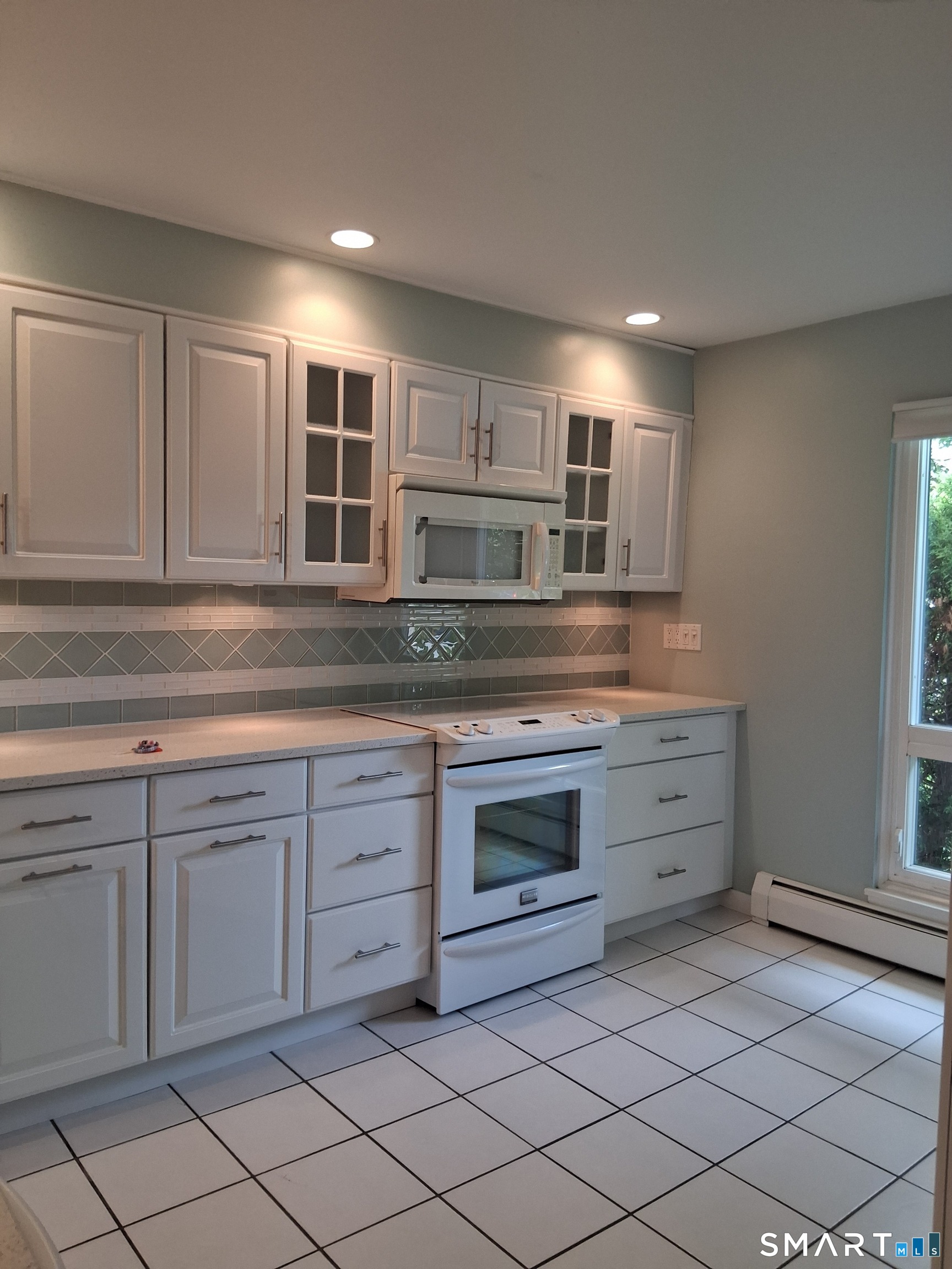 Homes for sale in Hamden, CT | 133 Centerbrook Rd, Hamden, CT 06518 | MLS# 24190914