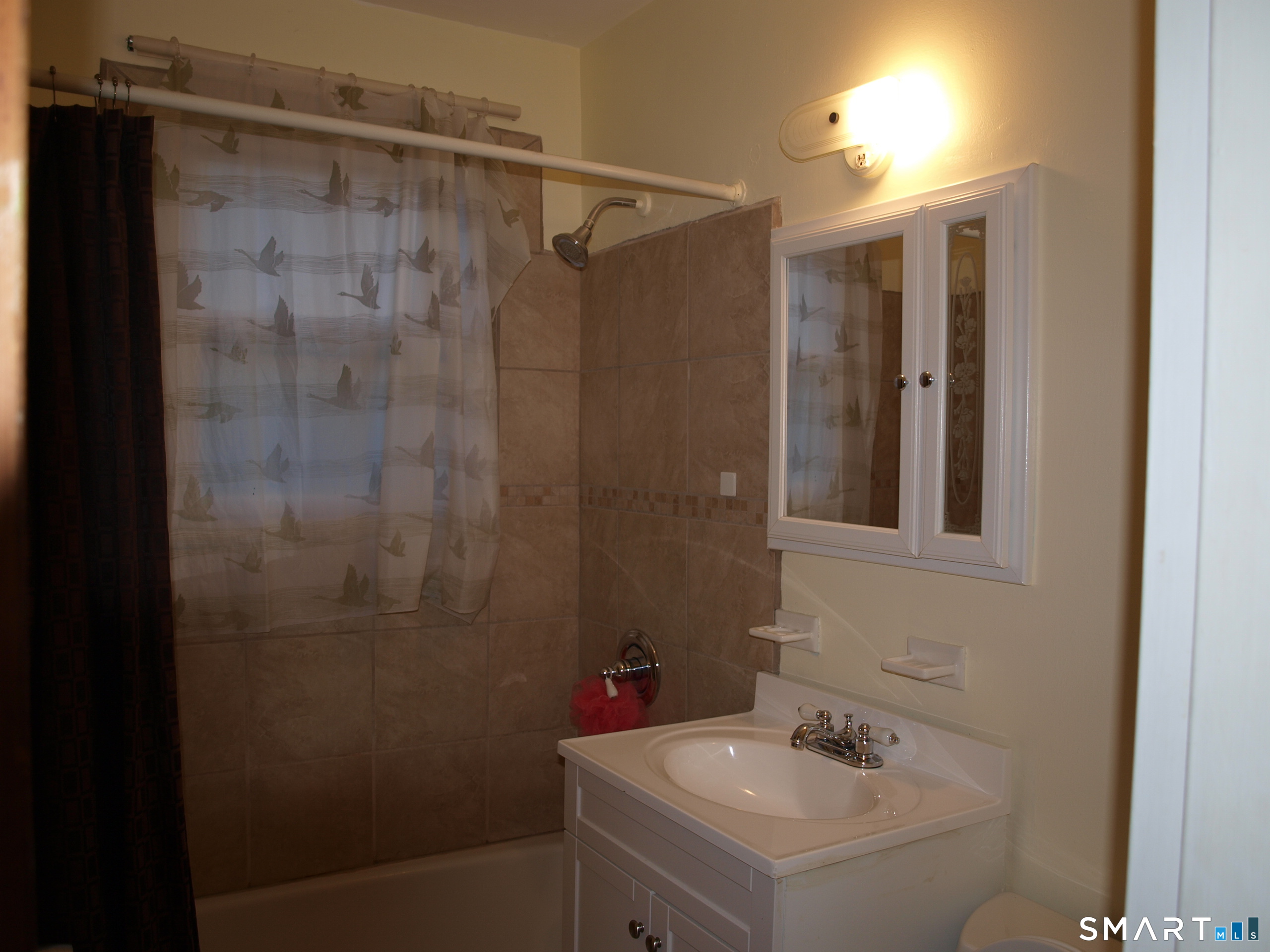 324 Strawberry Hill Avenue, Norwalk, Connecticut photo 5