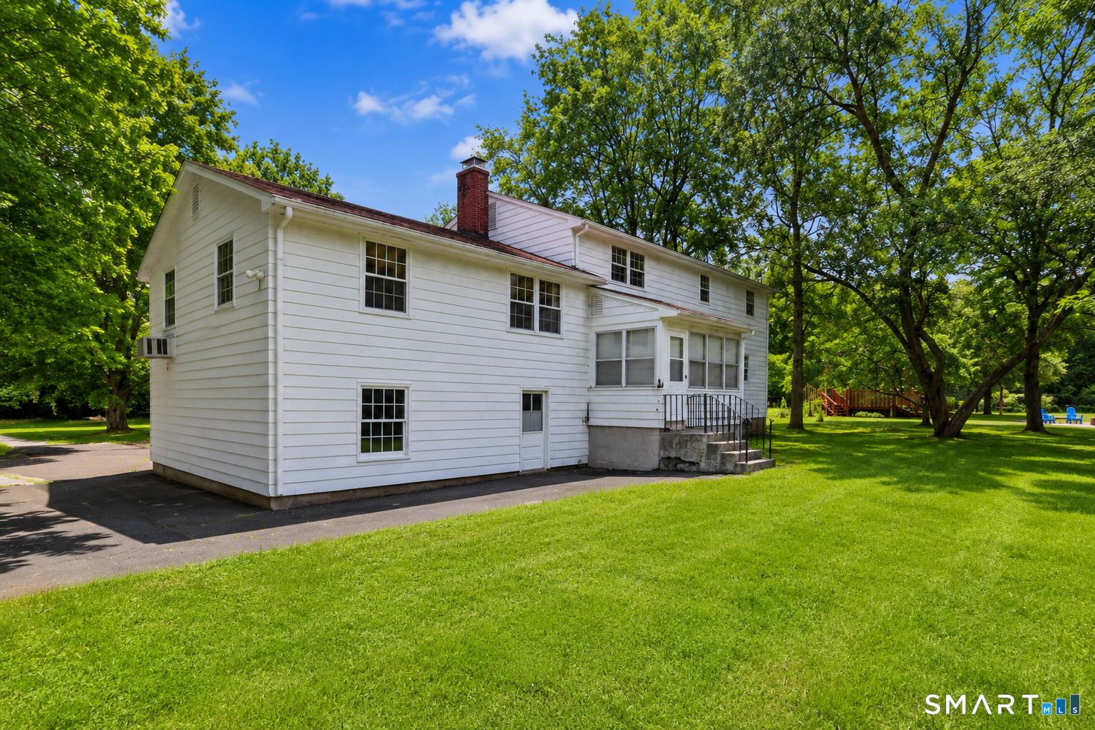 Homes for sale in Bloomfield, CT | 39 Maple Ave, Bloomfield, CT 06002 | MLS# 24190992