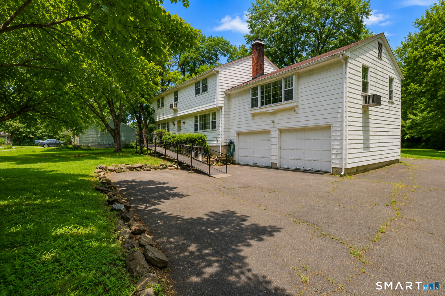 Homes for sale in Bloomfield, CT | 39 Maple Ave, Bloomfield, CT 06002 | MLS# 24190992