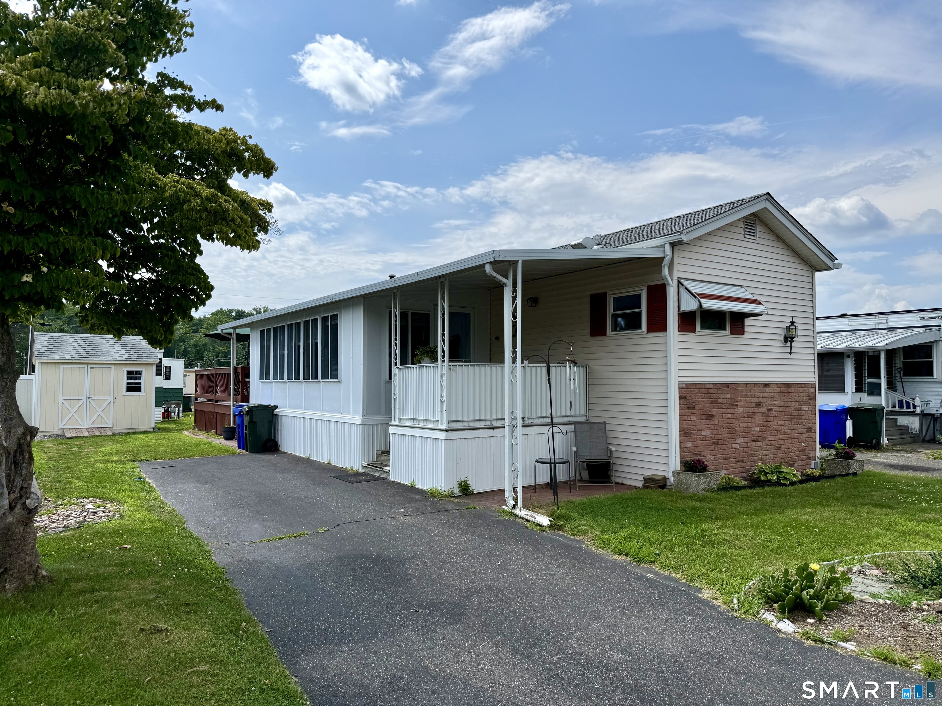 Homes for sale in East Hartford, CT | 9 Arawak Dr, East Hartford, CT 06118 | MLS# 24191030