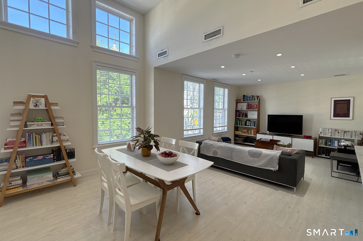 1015 Boston Post Road, Darien, Connecticut photo 3