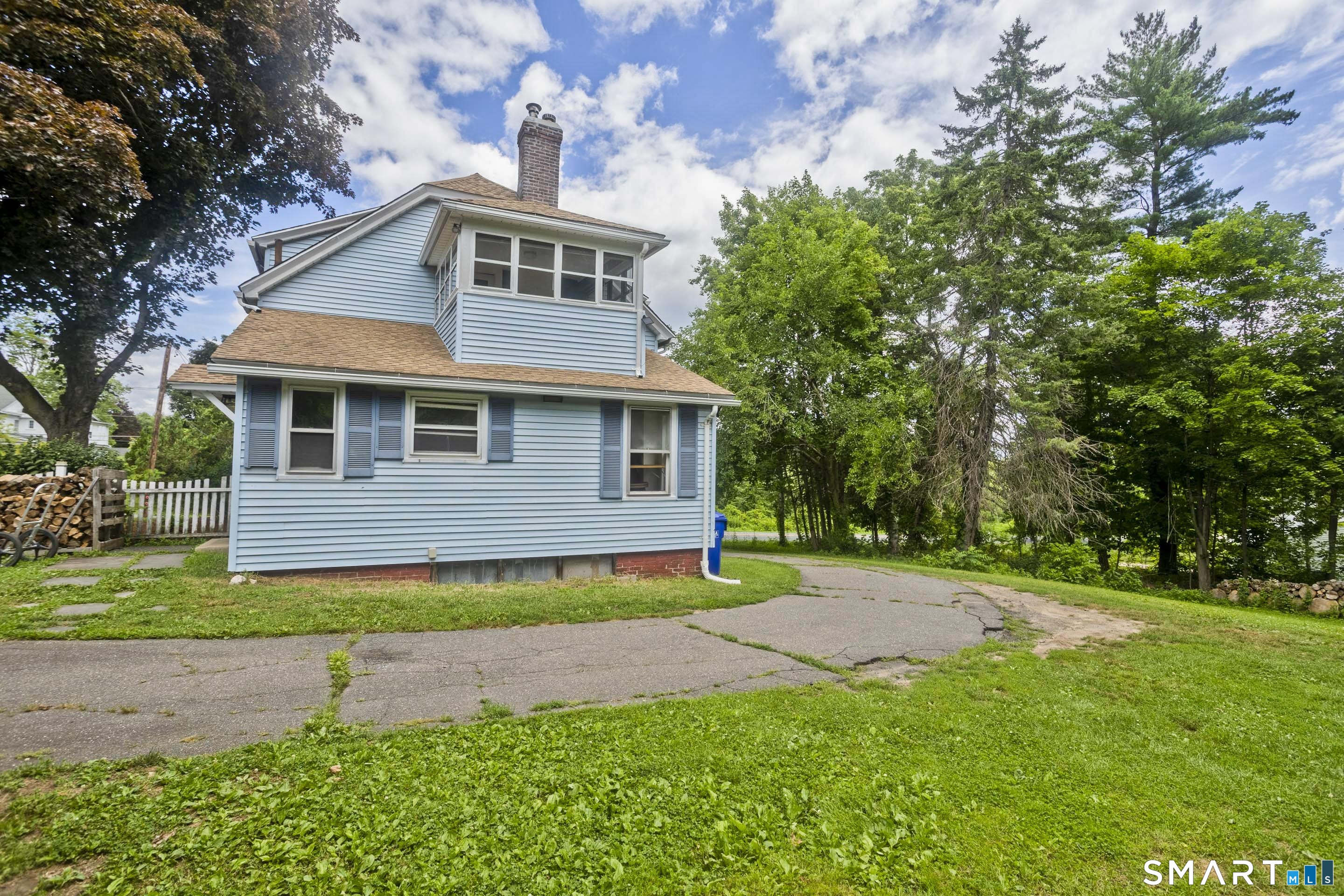 Homes for sale in Suffield, CT | 320 Mapleton Ave, Suffield, CT 06078 | MLS# 24191185