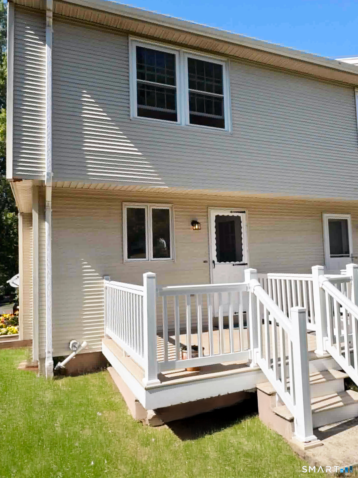 Homes for sale in Middletown, CT | 10 Countryside Ln #1, Middletown, CT 06457 | MLS# 24191144