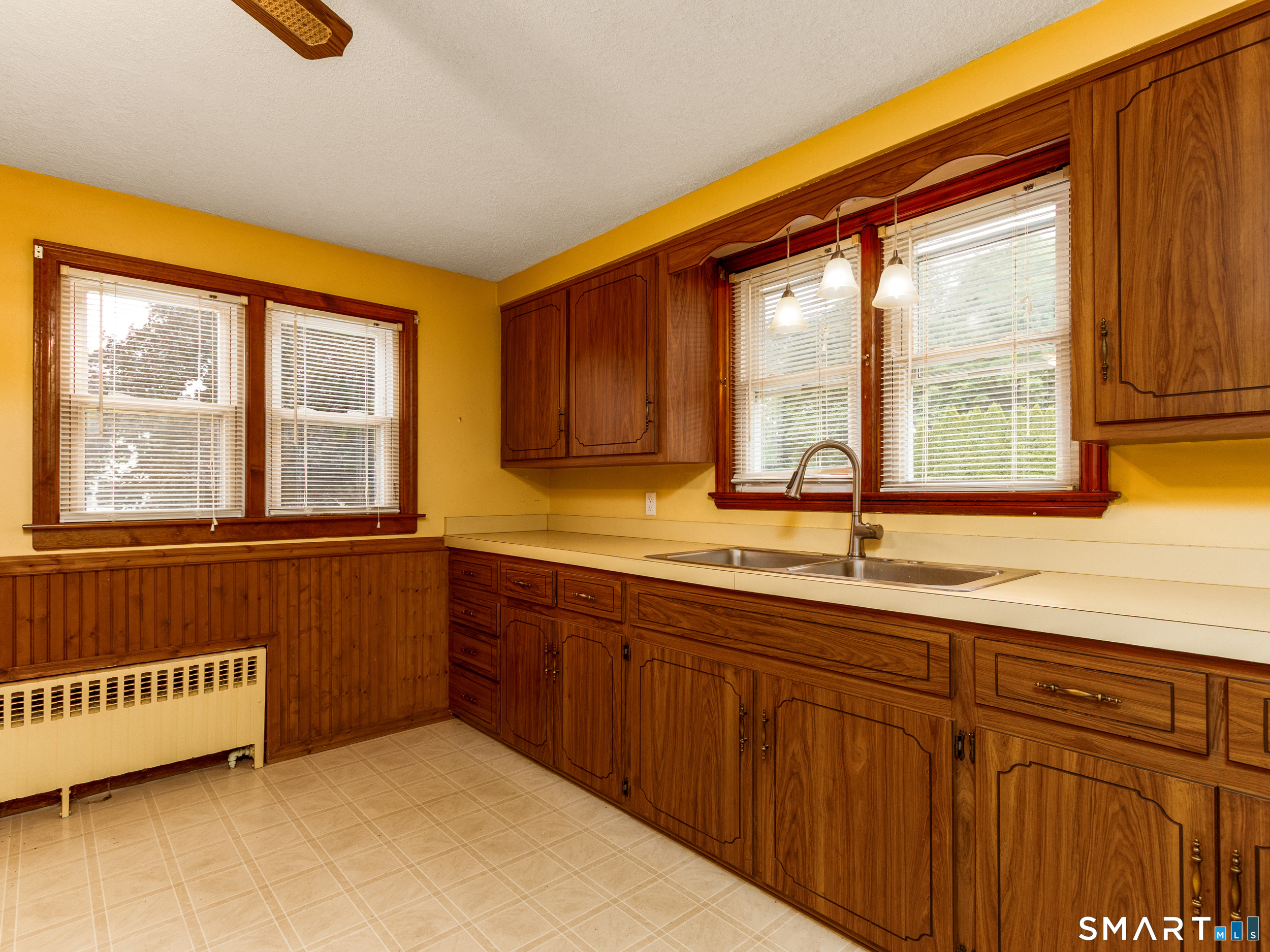 Homes for sale in Wallingford, CT | 50 Pond Hill Rd, Wallingford, CT 06492 | MLS# 24189034