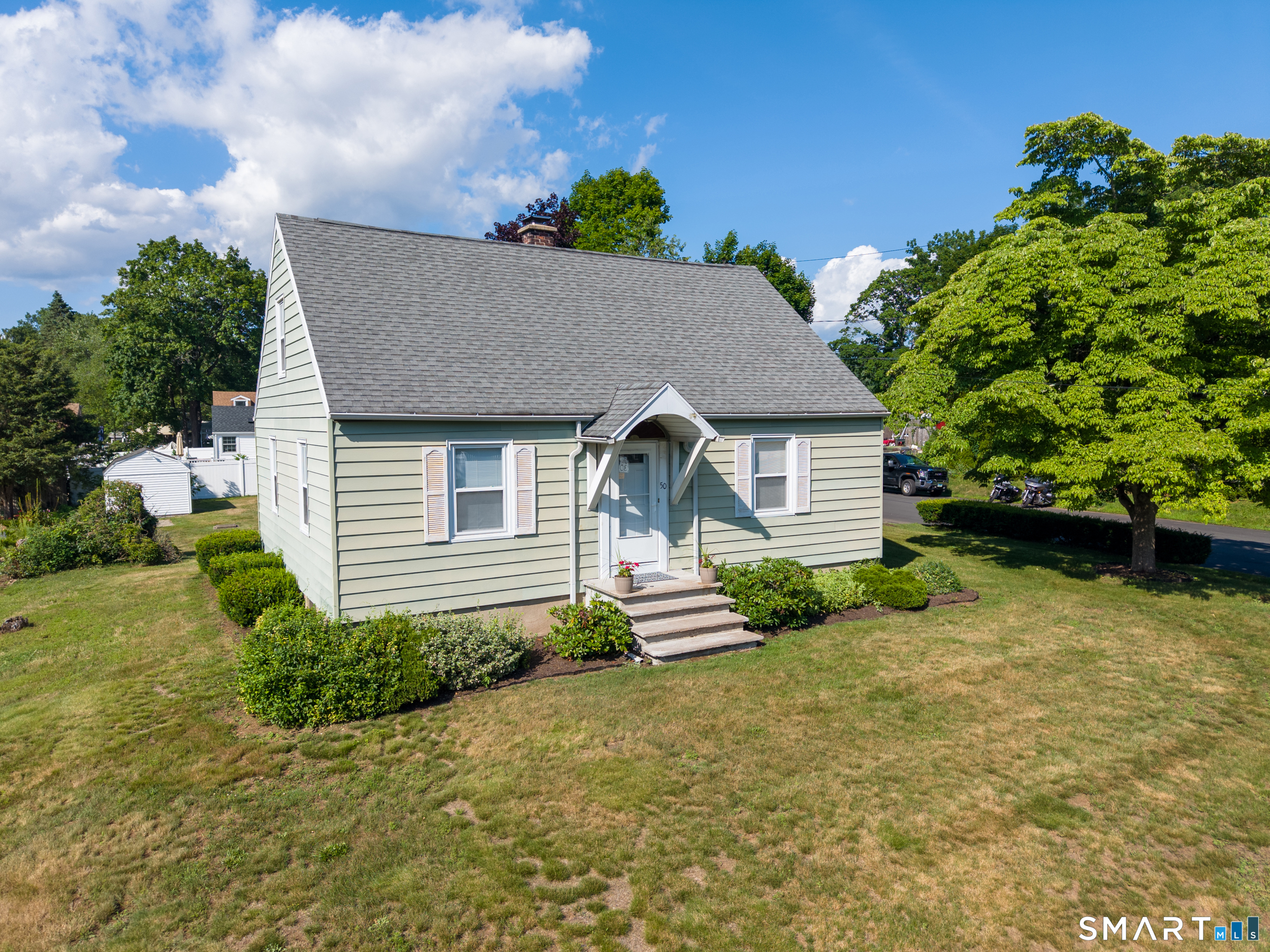 Homes for sale in Wallingford, CT | 50 Pond Hill Rd, Wallingford, CT 06492 | MLS# 24189034