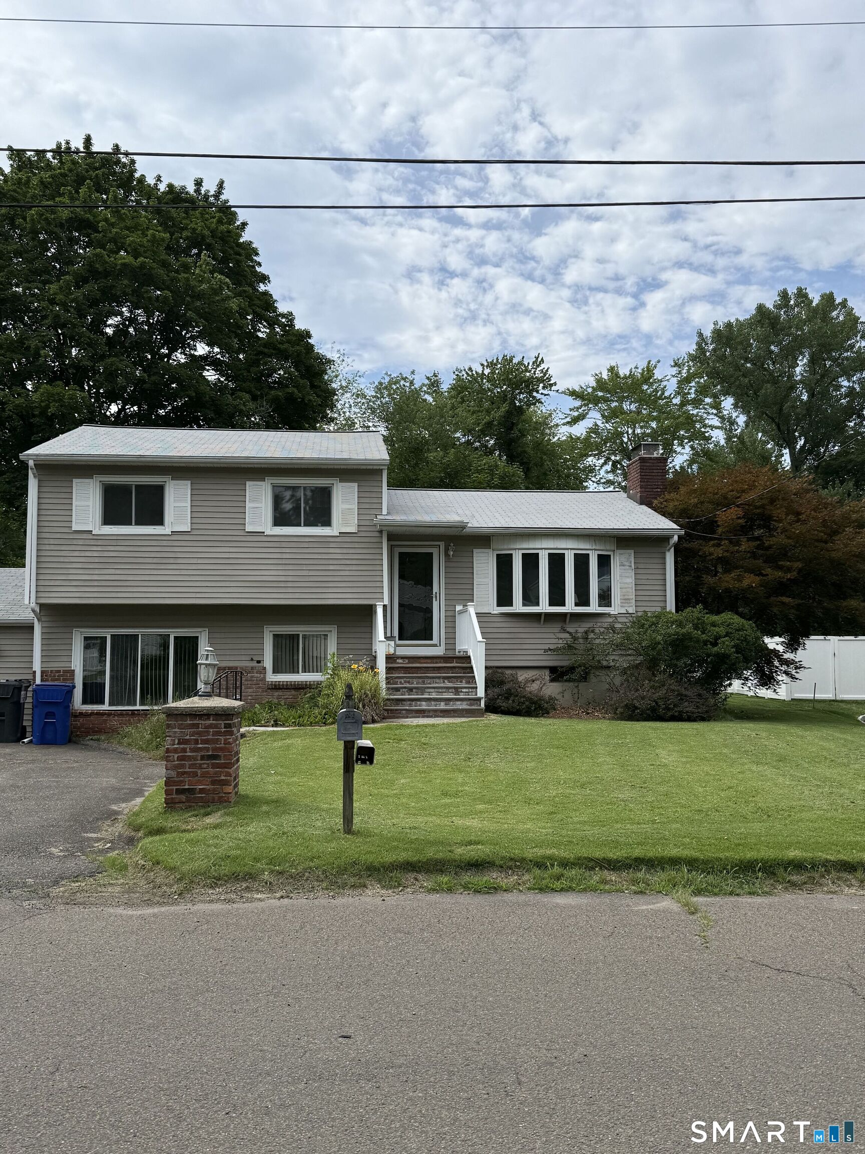 Homes for sale in Ridgefield, CT | 3 Victor Dr, Ridgefield, CT 06877 | MLS# 24185764