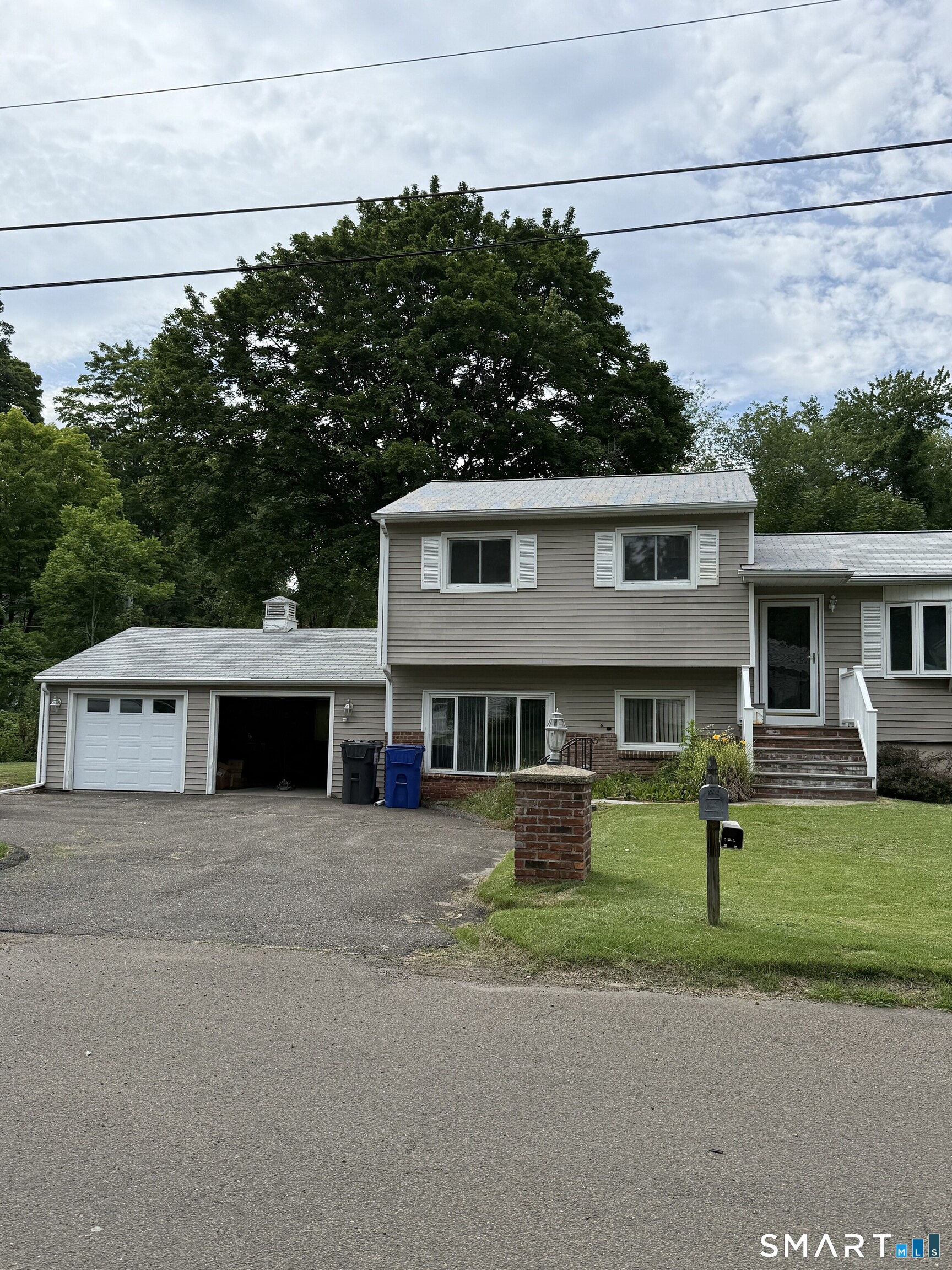 Homes for sale in Ridgefield, CT | 3 Victor Dr, Ridgefield, CT 06877 | MLS# 24185764