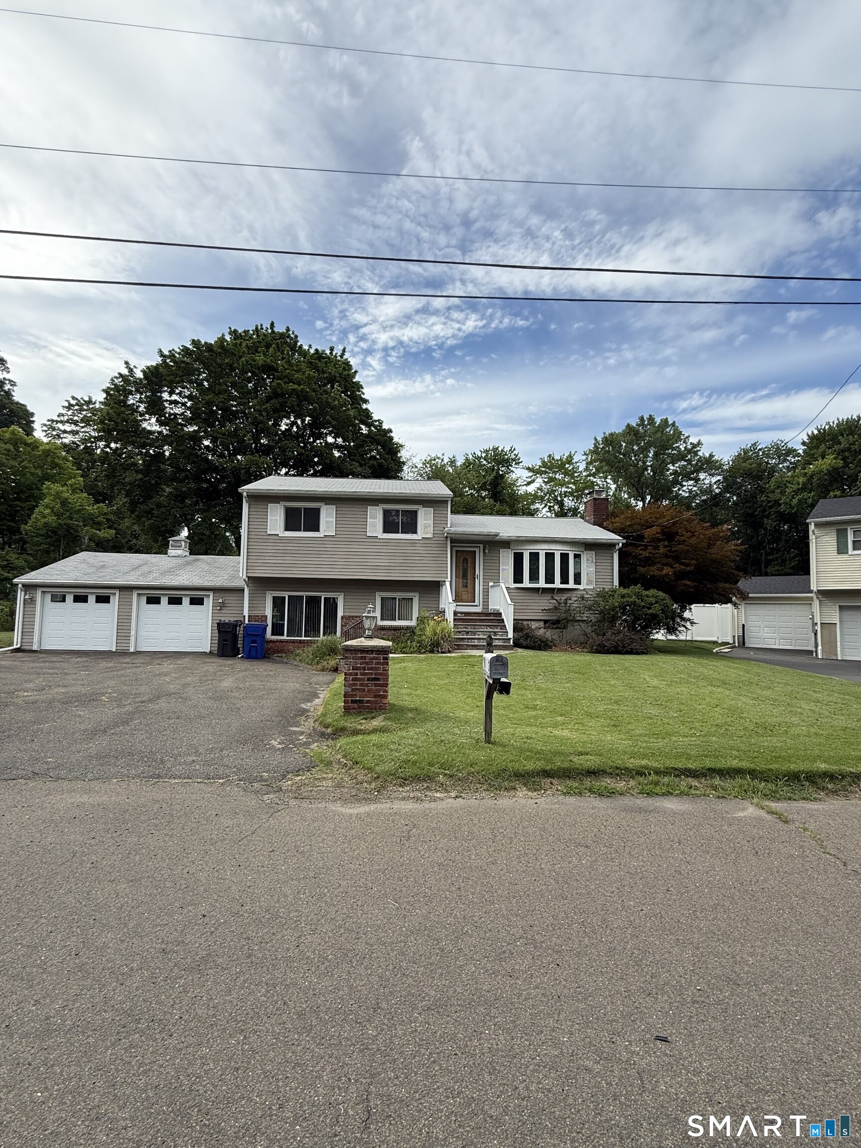 Homes for sale in Ridgefield, CT | 3 Victor Dr, Ridgefield, CT 06877 | MLS# 24185764