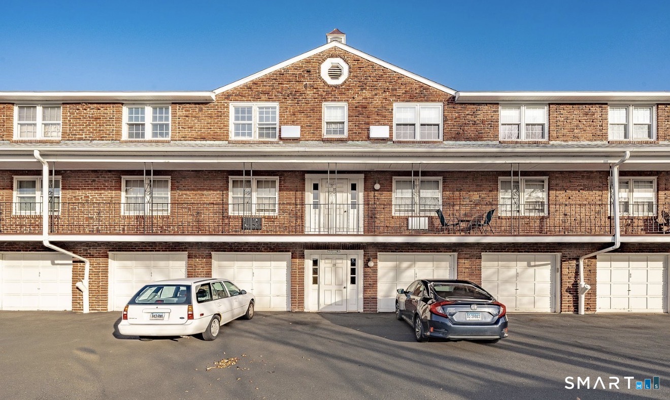 Homes for sale in Vernon, CT | 201 Regan Rd #21D, Vernon, CT 06066 | MLS# 24191283