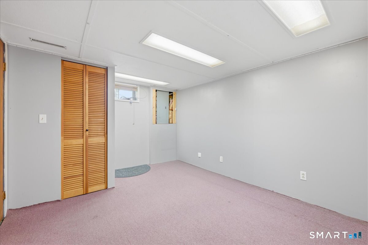 87 James Street photo 19
