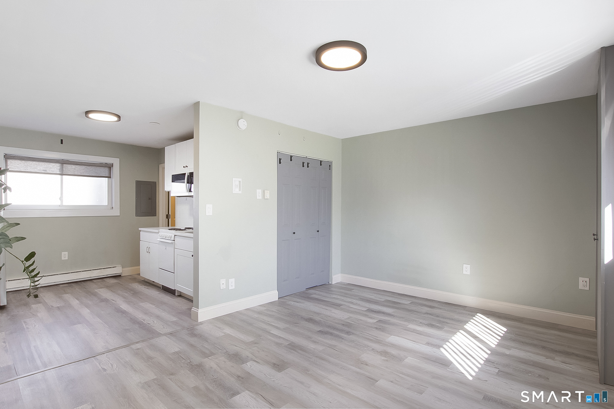 36 Woodbury Avenue, Norwalk, Connecticut photo 3