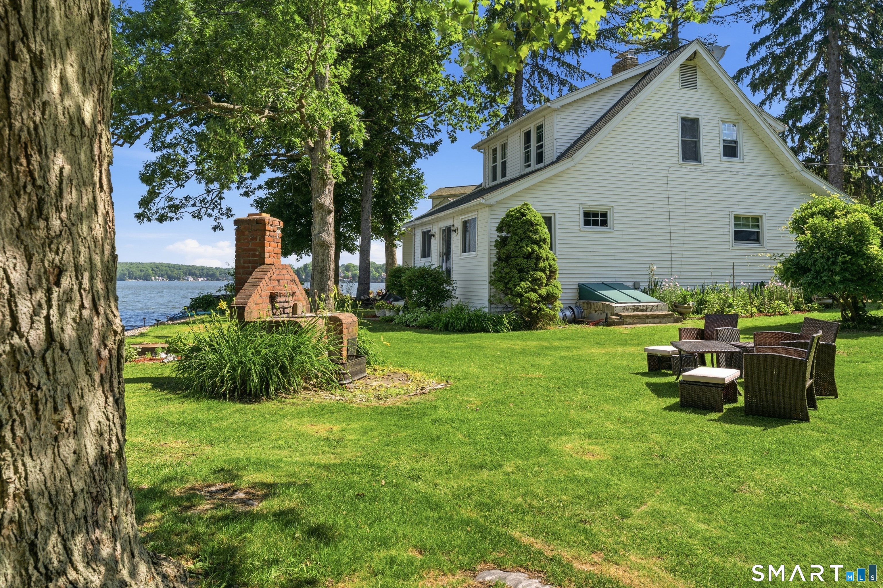 Homes for sale in East Hampton, CT | 24 W Point Rd, East Hampton, CT 06424 | MLS# 24191392