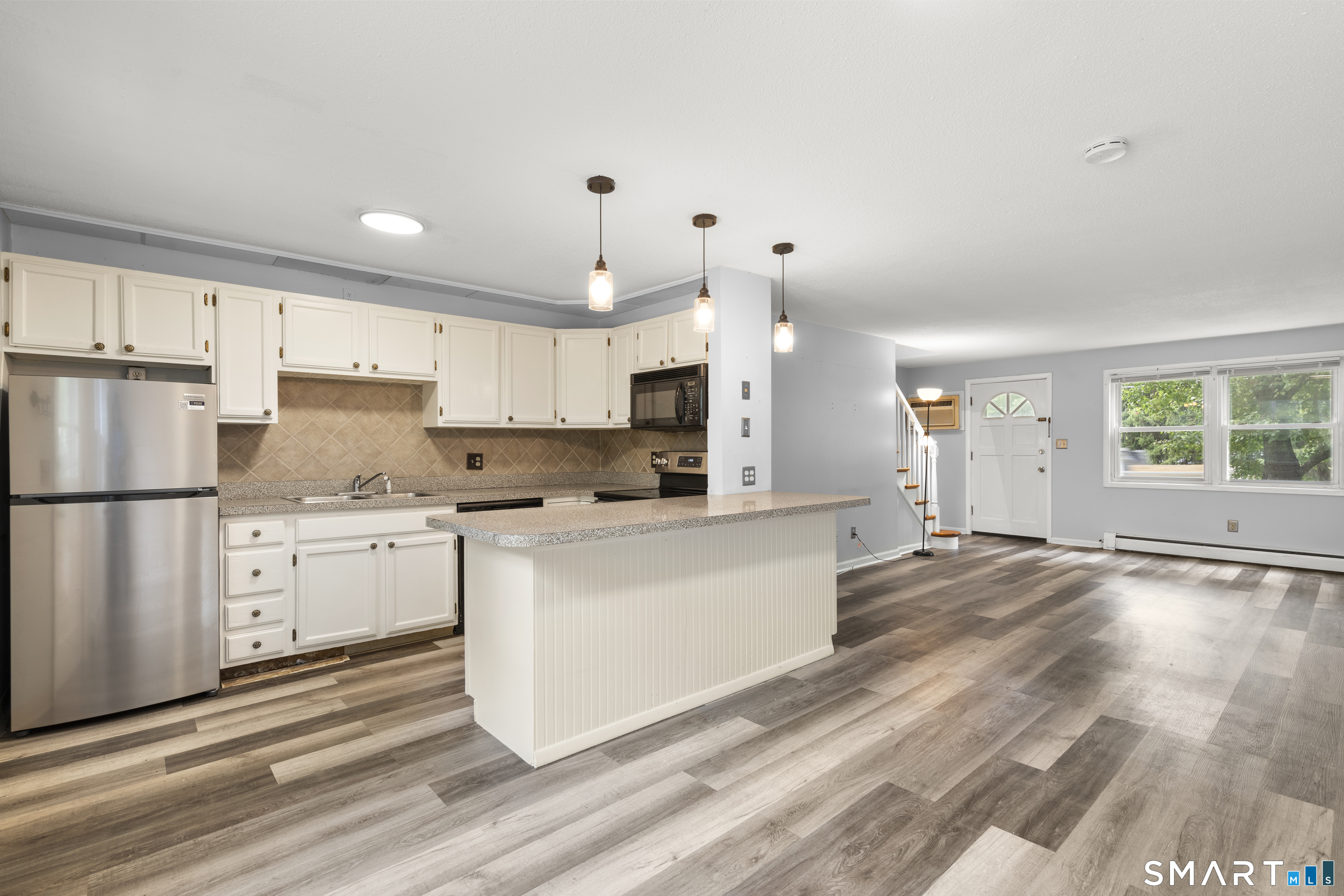 Homes for sale in Meriden, CT | 115 Kensington Ave #1, Meriden, CT 06451 | MLS# 24191094