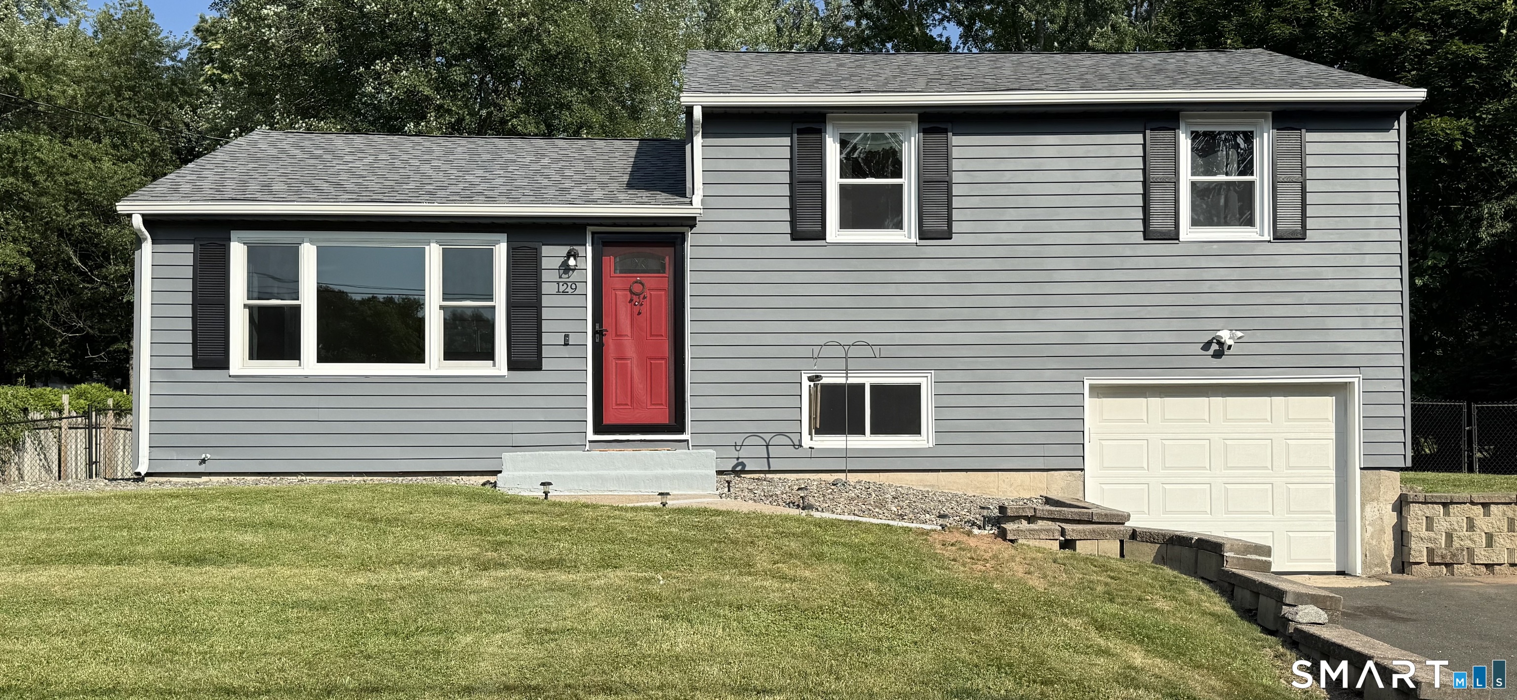 Homes for sale in South Windsor, CT | 129 Overlook Rd, South Windsor, CT 06074 | MLS# 24191361
