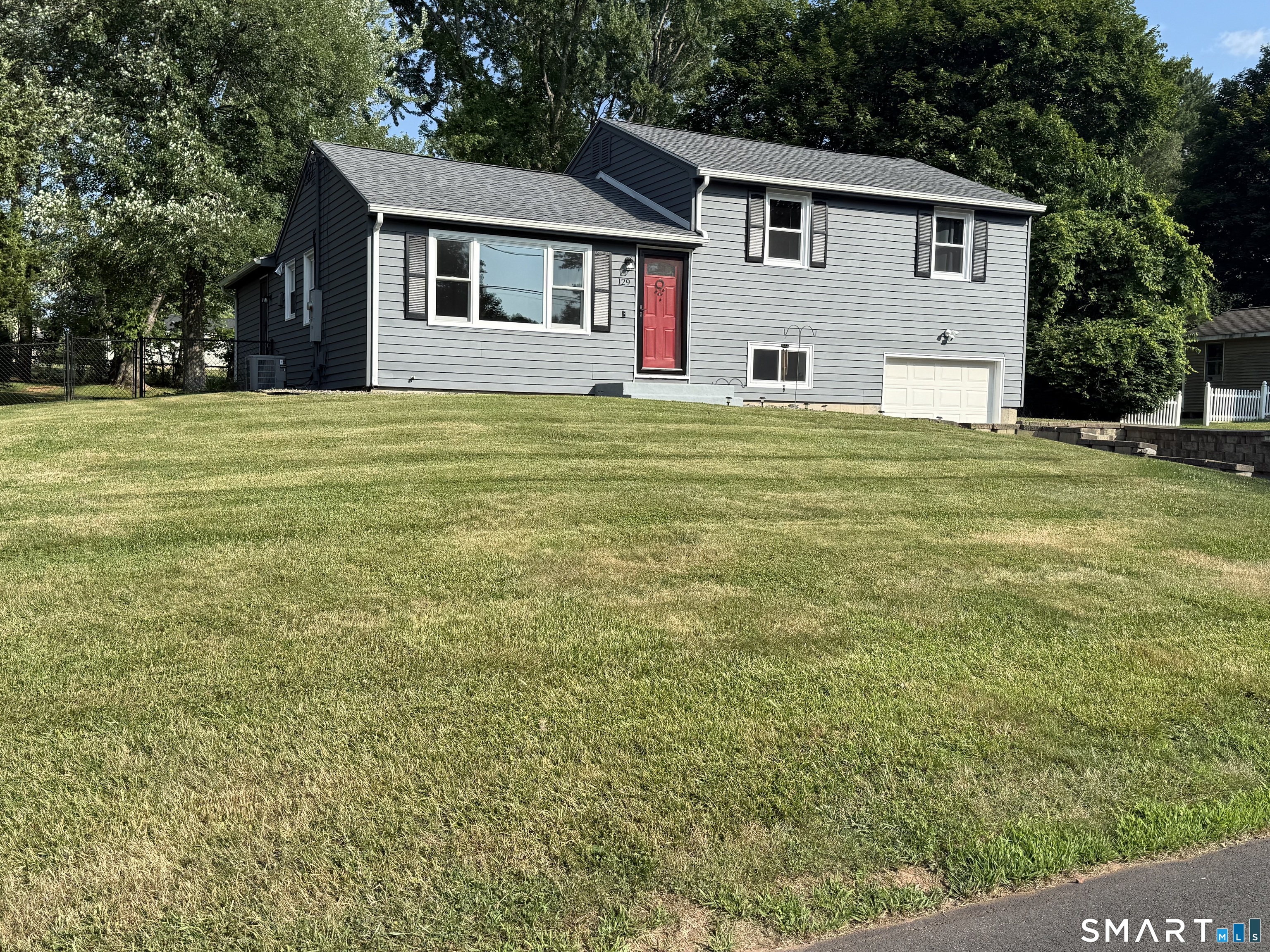 Homes for sale in South Windsor, CT | 129 Overlook Rd, South Windsor, CT 06074 | MLS# 24191361