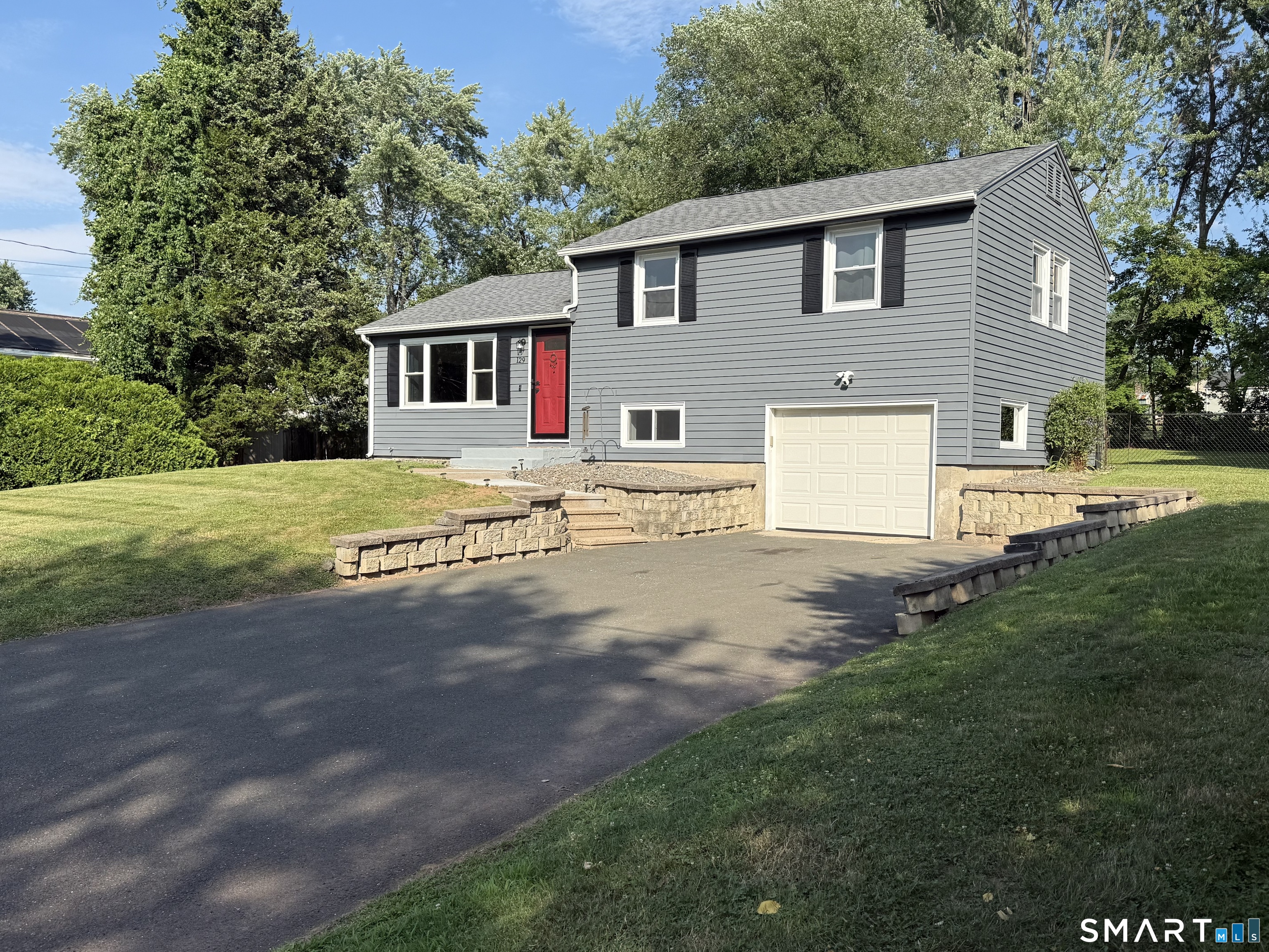 Homes for sale in South Windsor, CT | 129 Overlook Rd, South Windsor, CT 06074 | MLS# 24191361