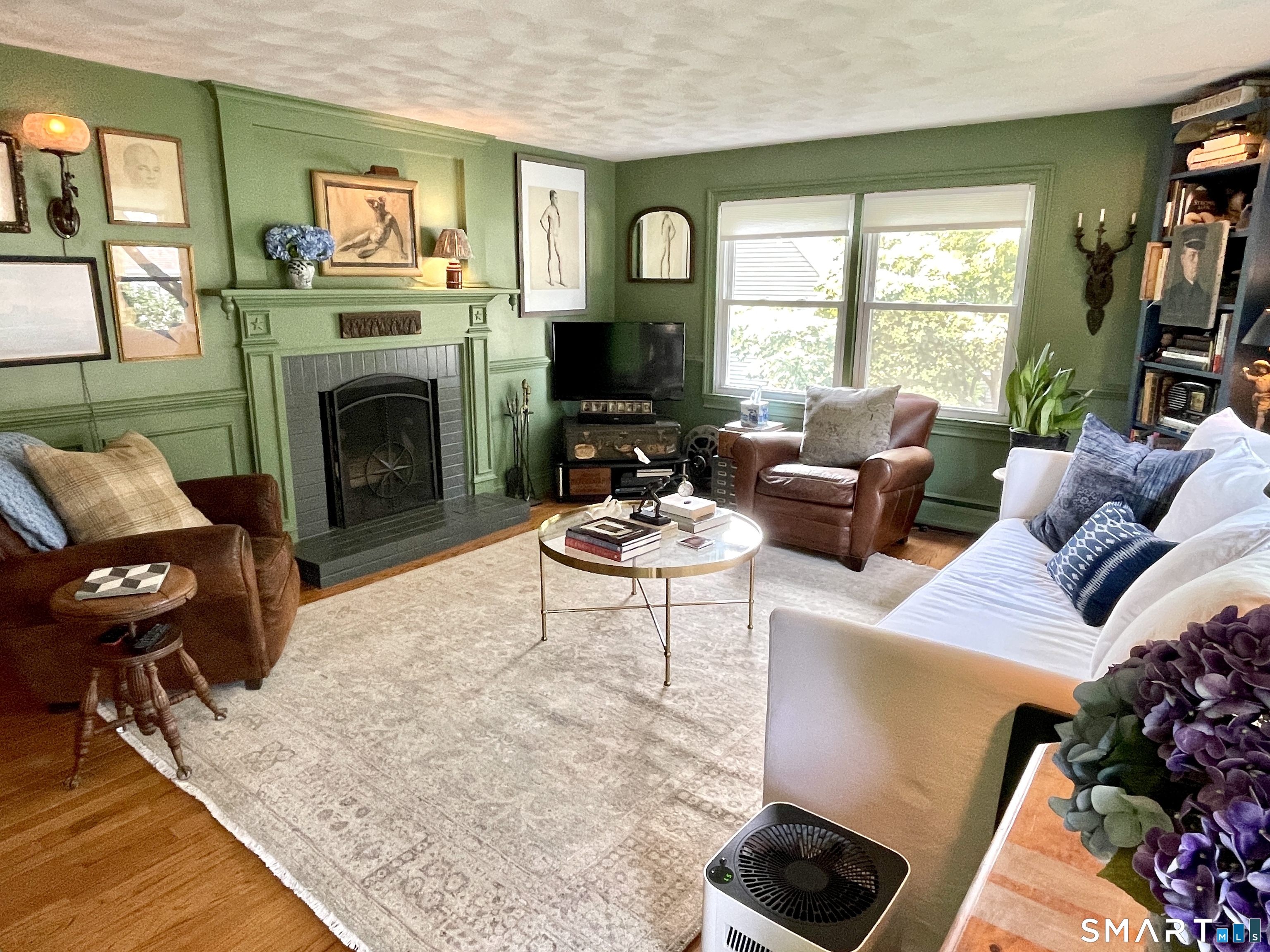 Homes for sale in Essex, CT | 17 Grandview Ter, Essex, CT 06426 | MLS# 24173122